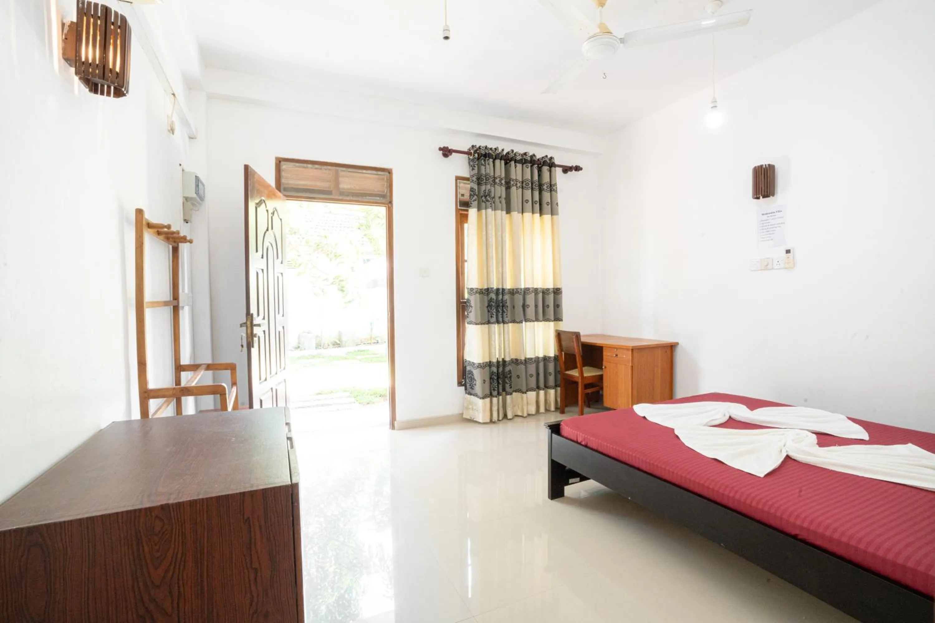 Bed in Medawatta Villa