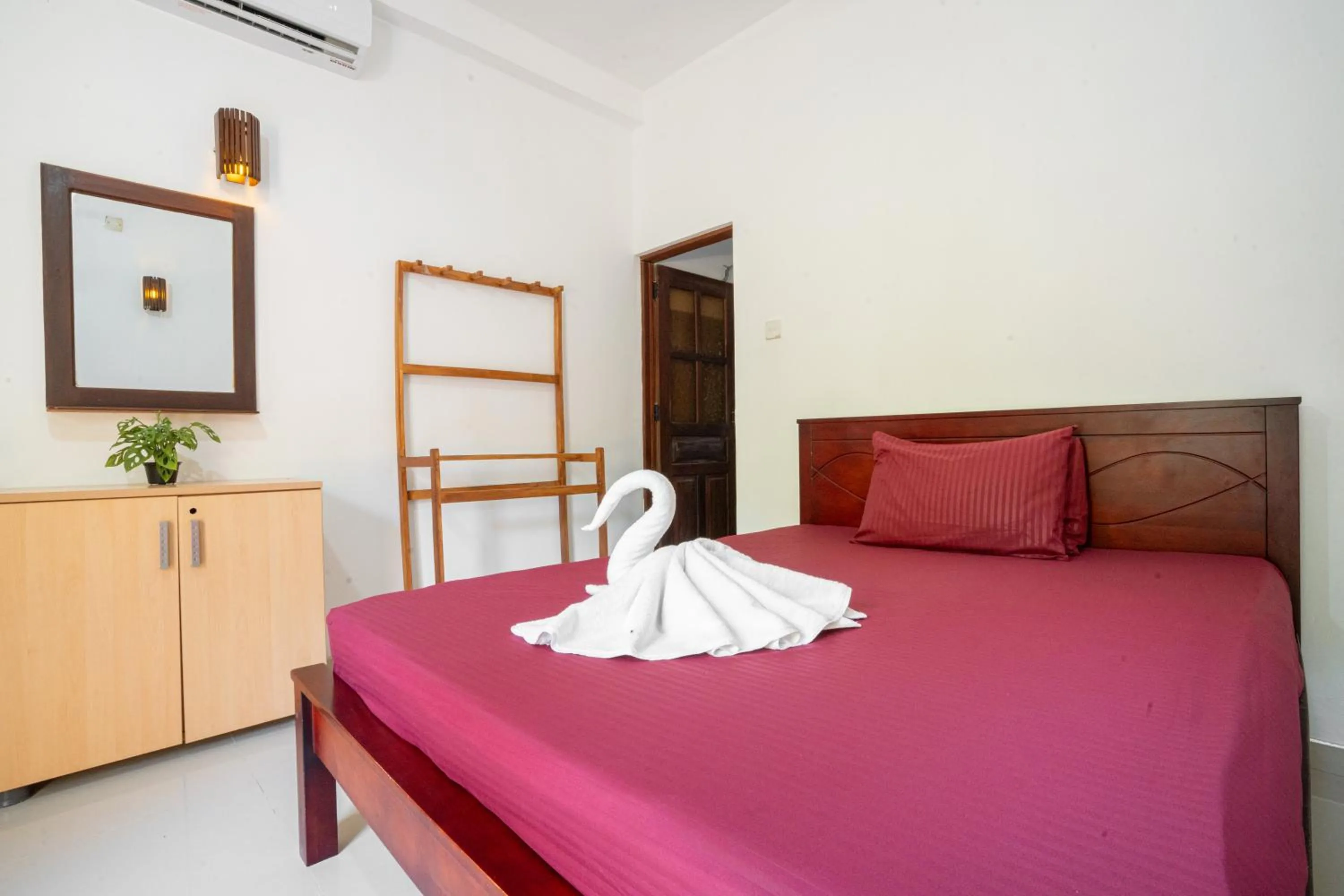 Bed in Medawatta Villa
