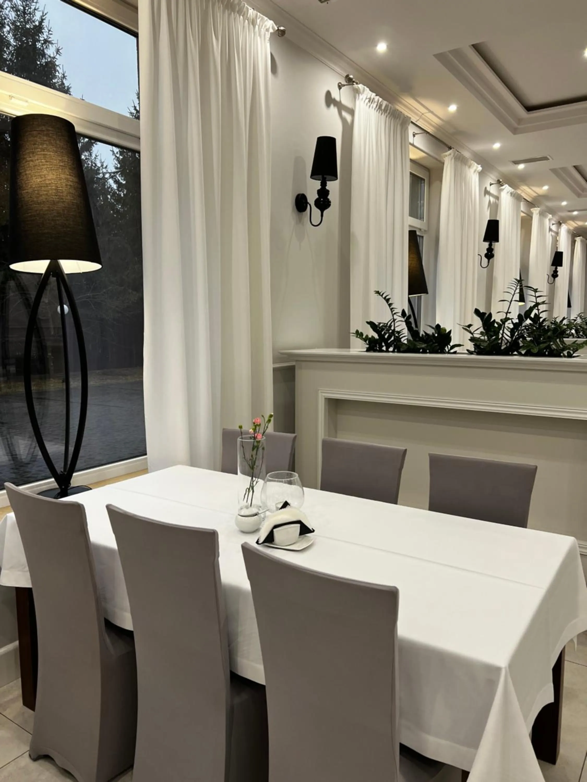 Restaurant/places to eat in Nad Starą Nidą ***