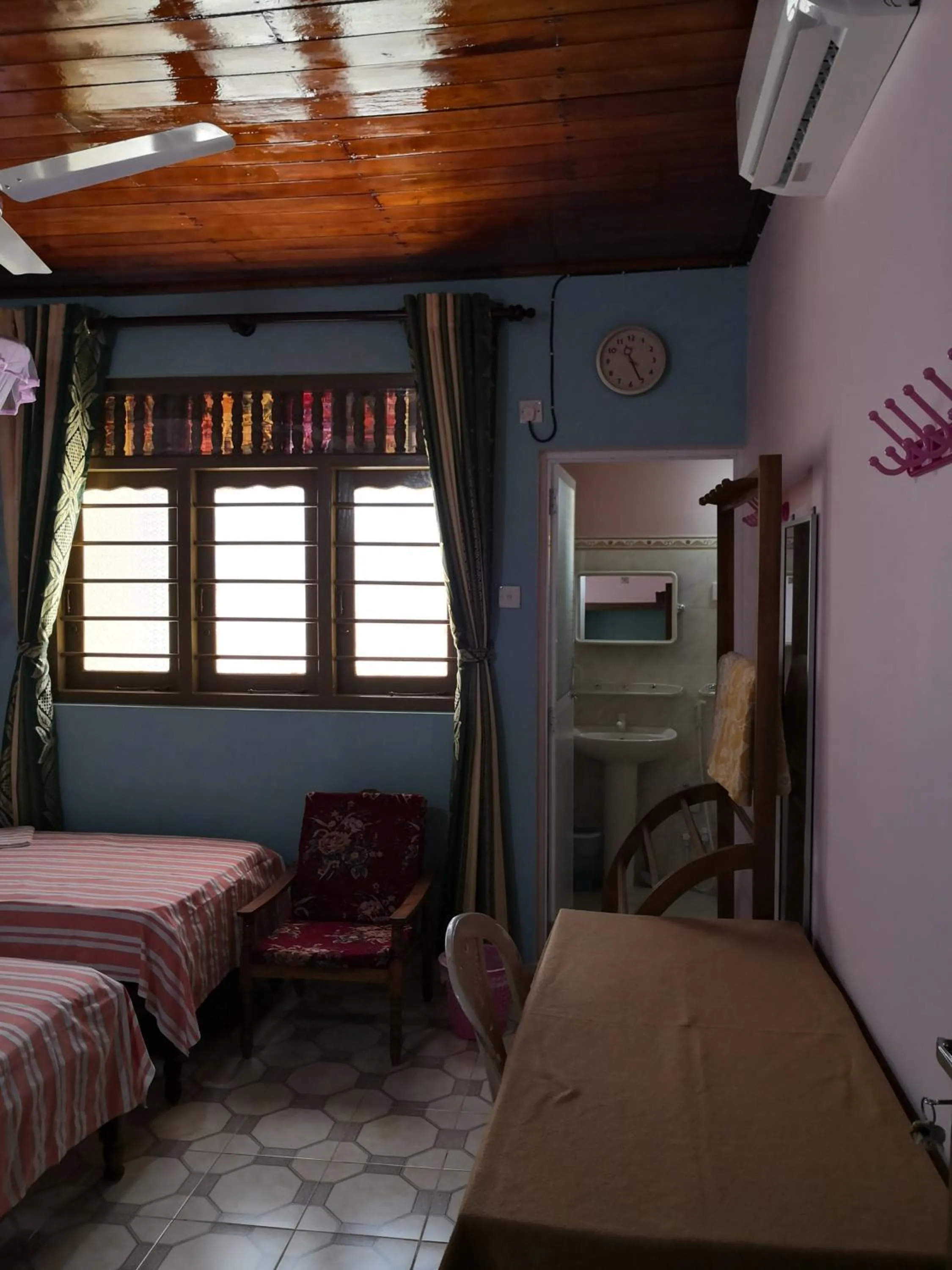 Guillet Beach Home