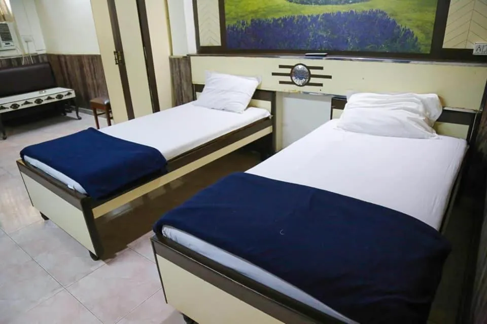 Hotel Happy Home