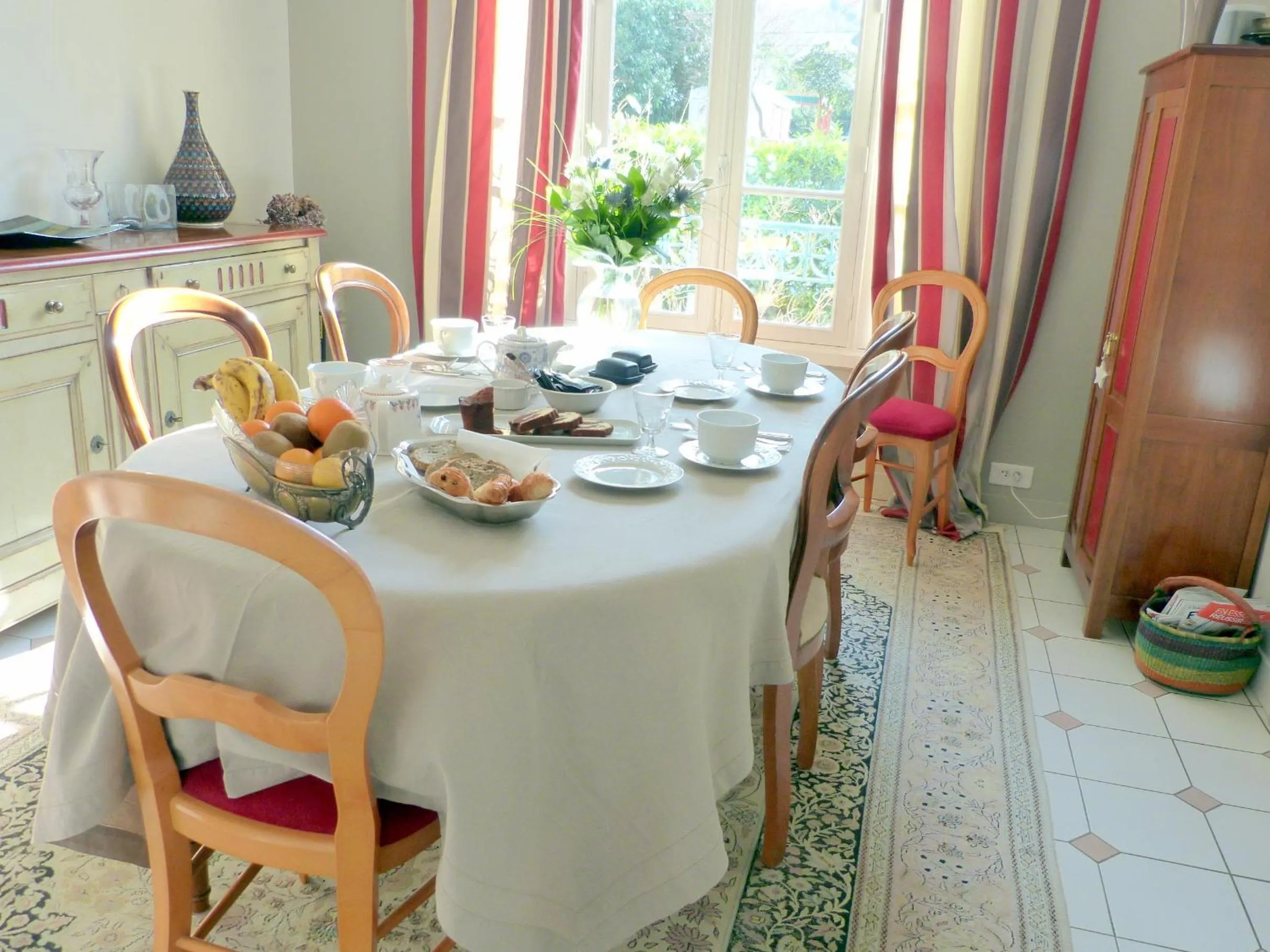 Dining area in Villabona