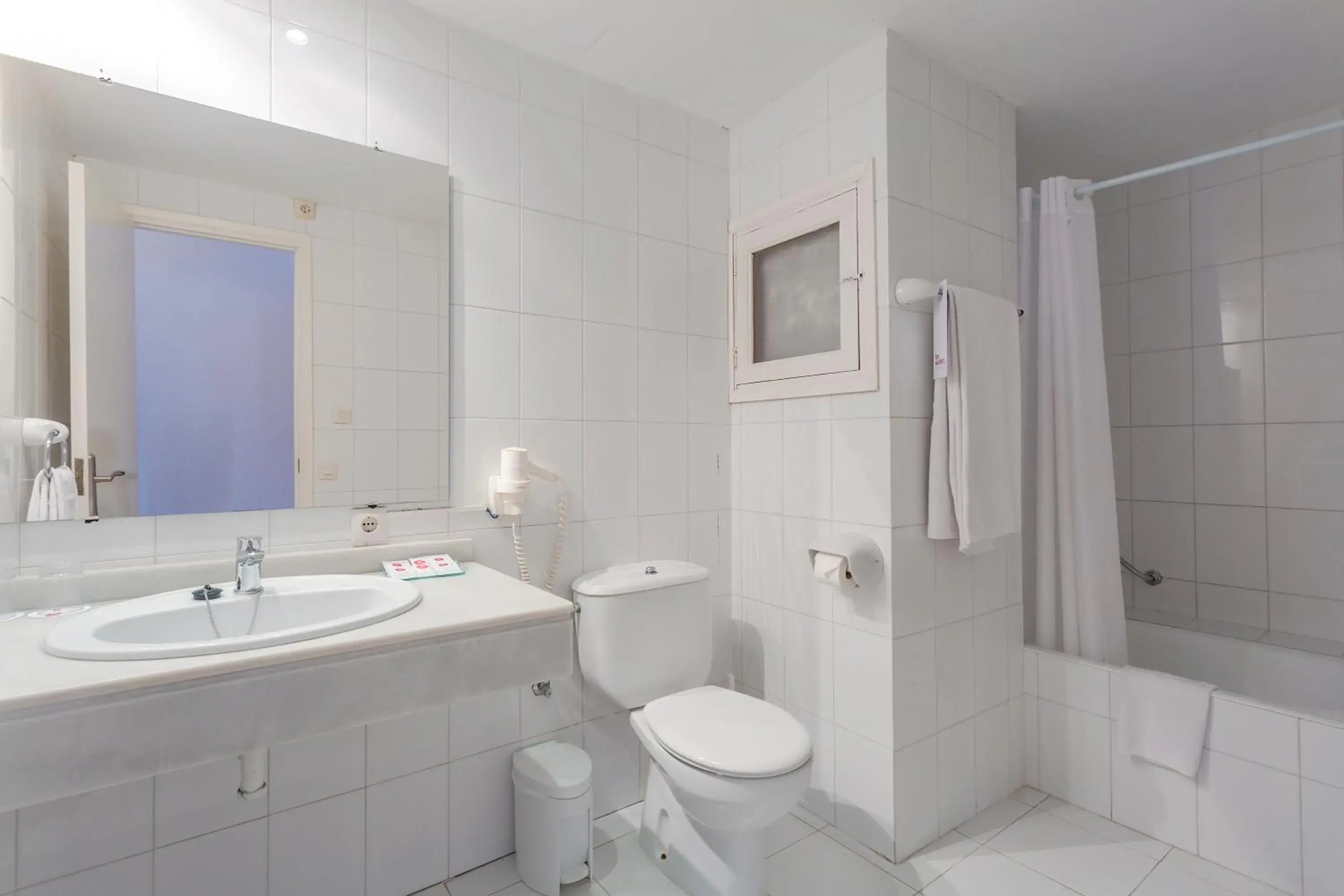 Bathroom in JS Sol de Can Picafort - Adults Only Bathroom in JS Sol de Can Picafort - Adults Only