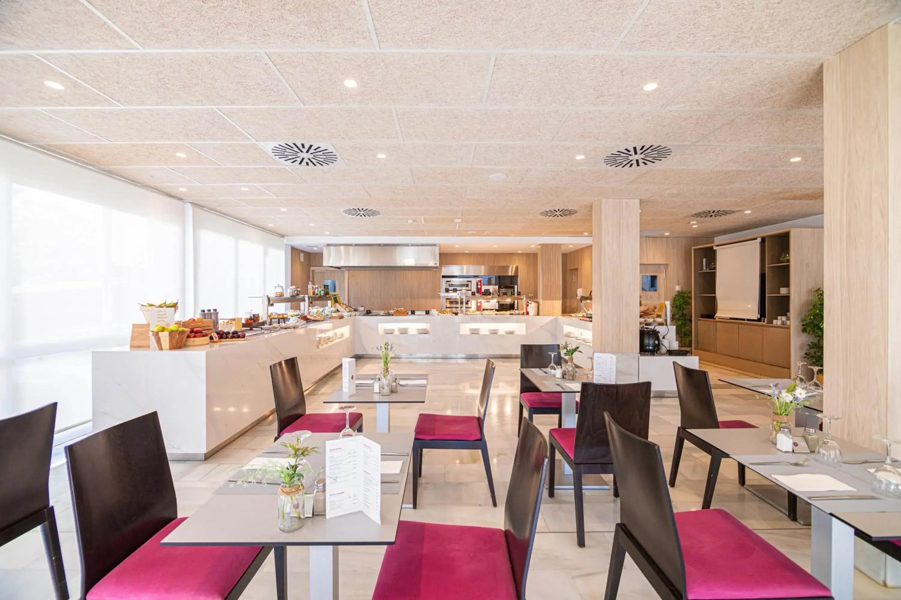 Restaurant/places to eat in JS Sol de Can Picafort - Adults Only Restaurant/places to eat in JS Sol de Can Picafort - Adults Only