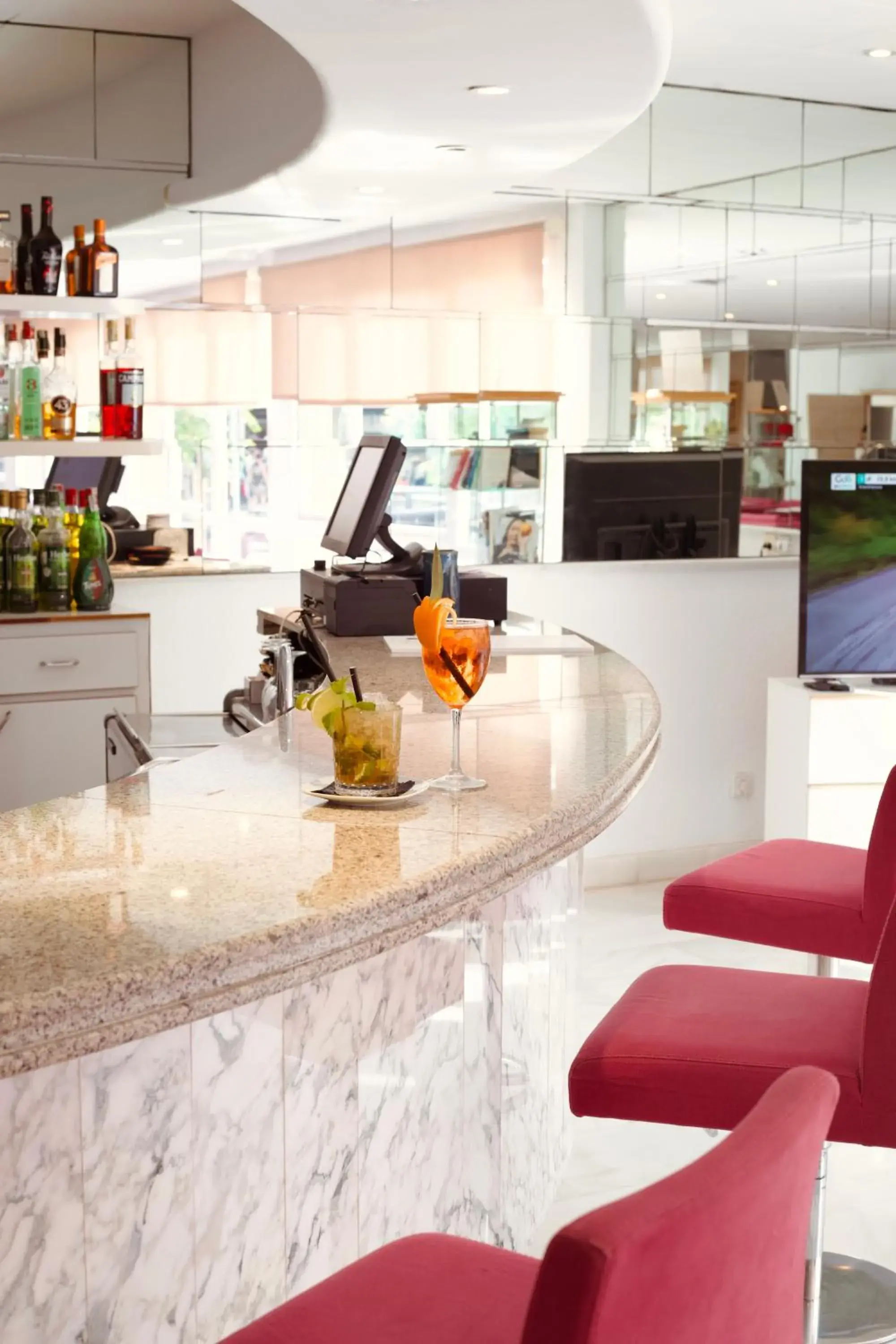 Lounge or bar in JS Sol de Can Picafort - Adults Only Lounge or bar in JS Sol de Can Picafort - Adults Only