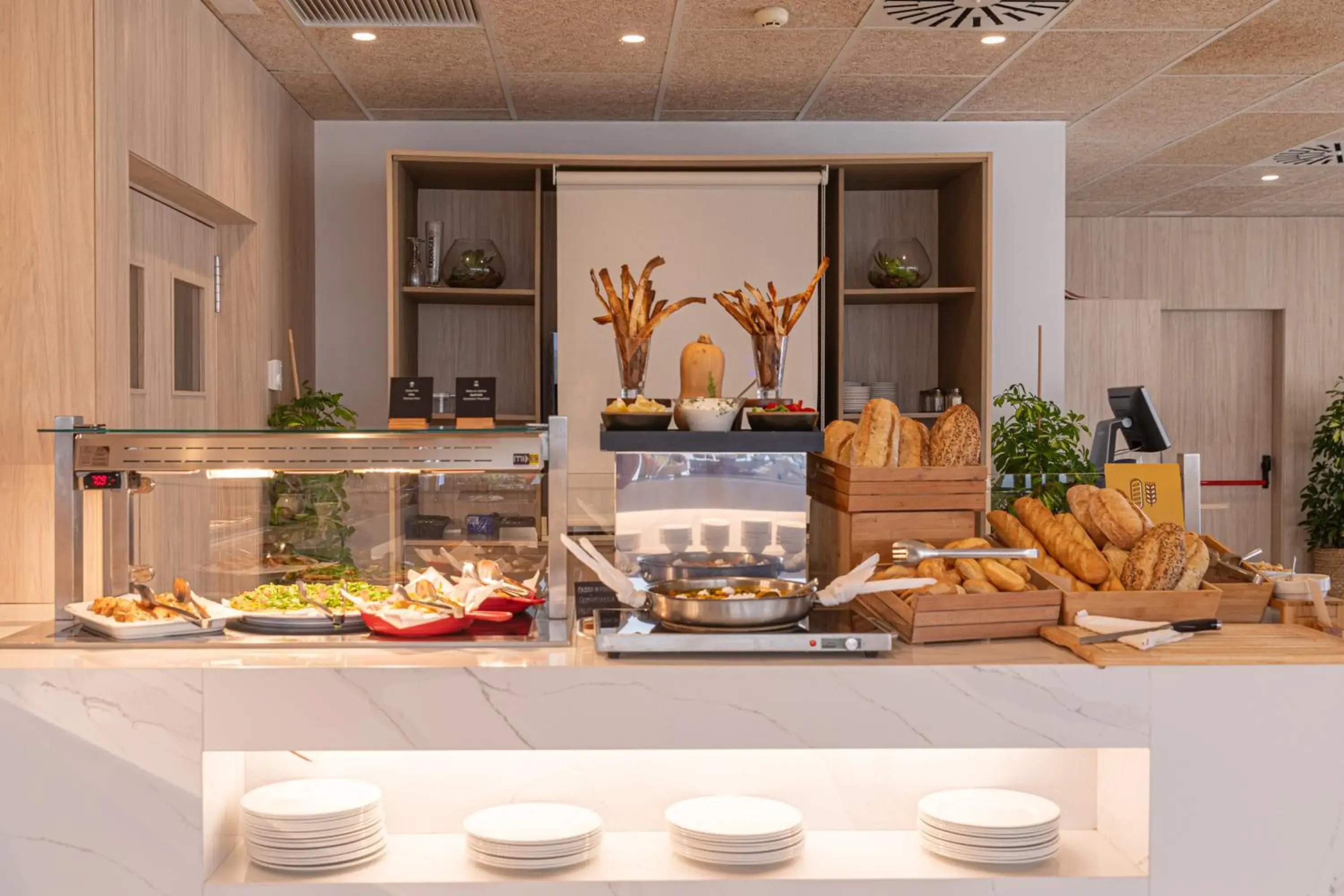 Restaurant/places to eat in JS Sol de Can Picafort - Adults Only Restaurant/places to eat in JS Sol de Can Picafort - Adults Only