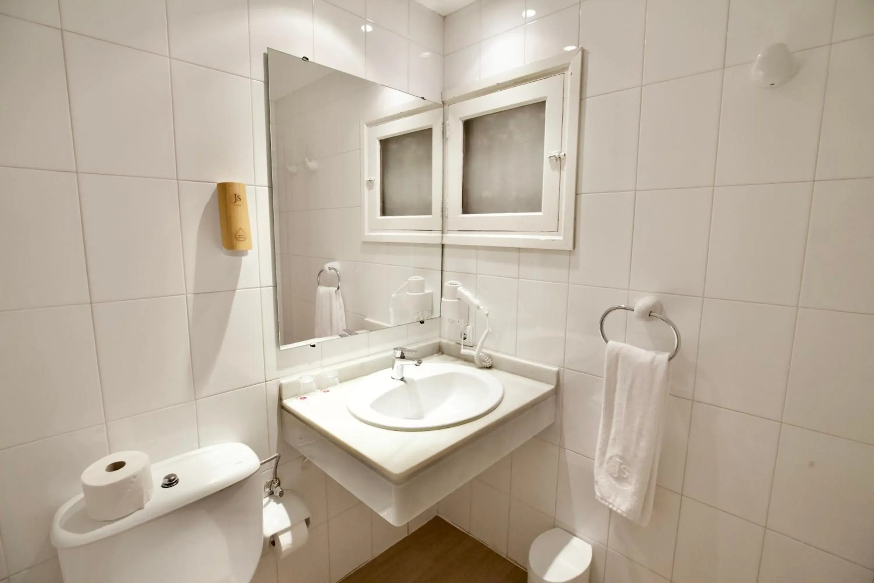 Bathroom in JS Sol de Can Picafort - Adults Only Bathroom in JS Sol de Can Picafort - Adults Only