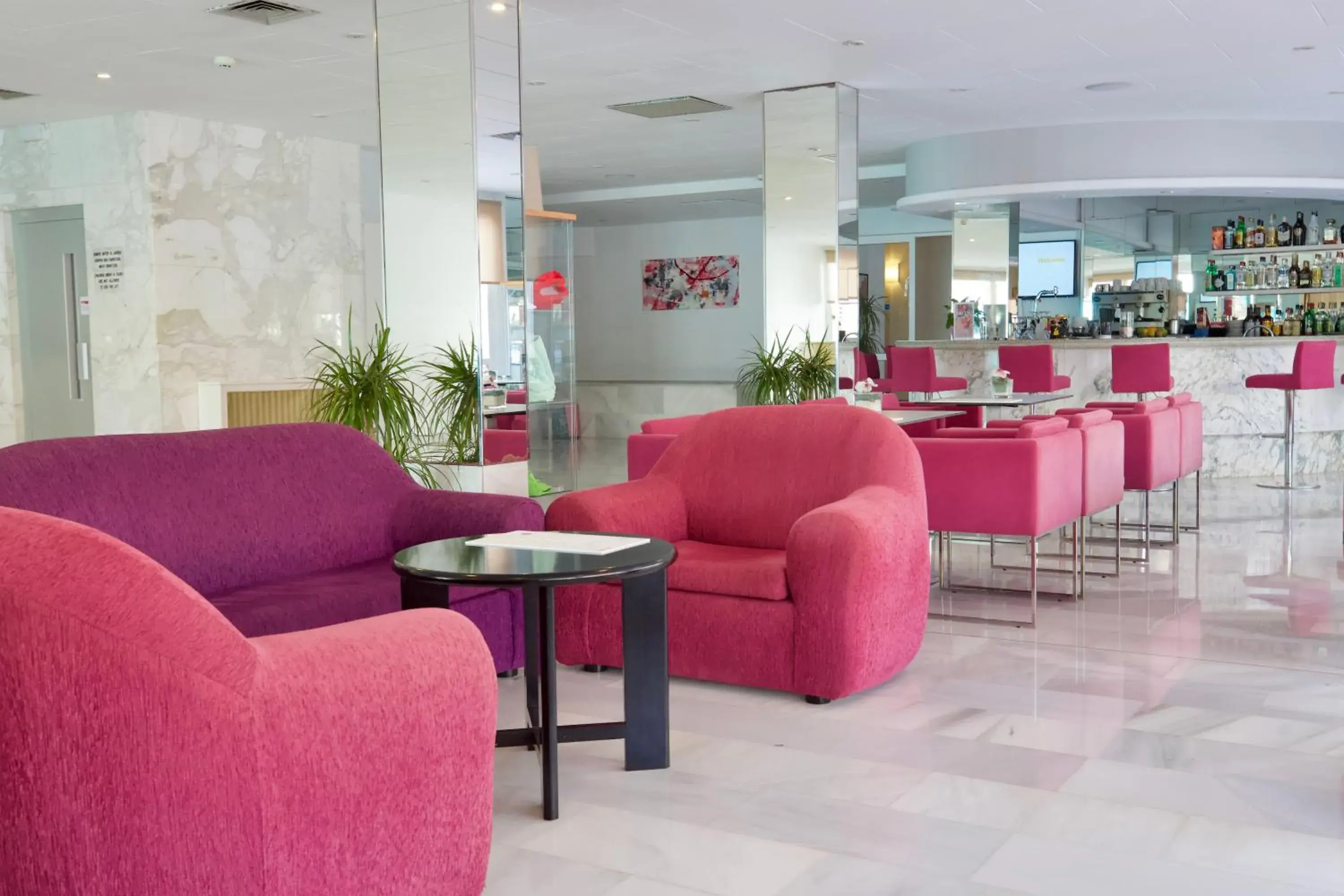 Lounge or bar in JS Sol de Can Picafort - Adults Only Lounge or bar in JS Sol de Can Picafort - Adults Only