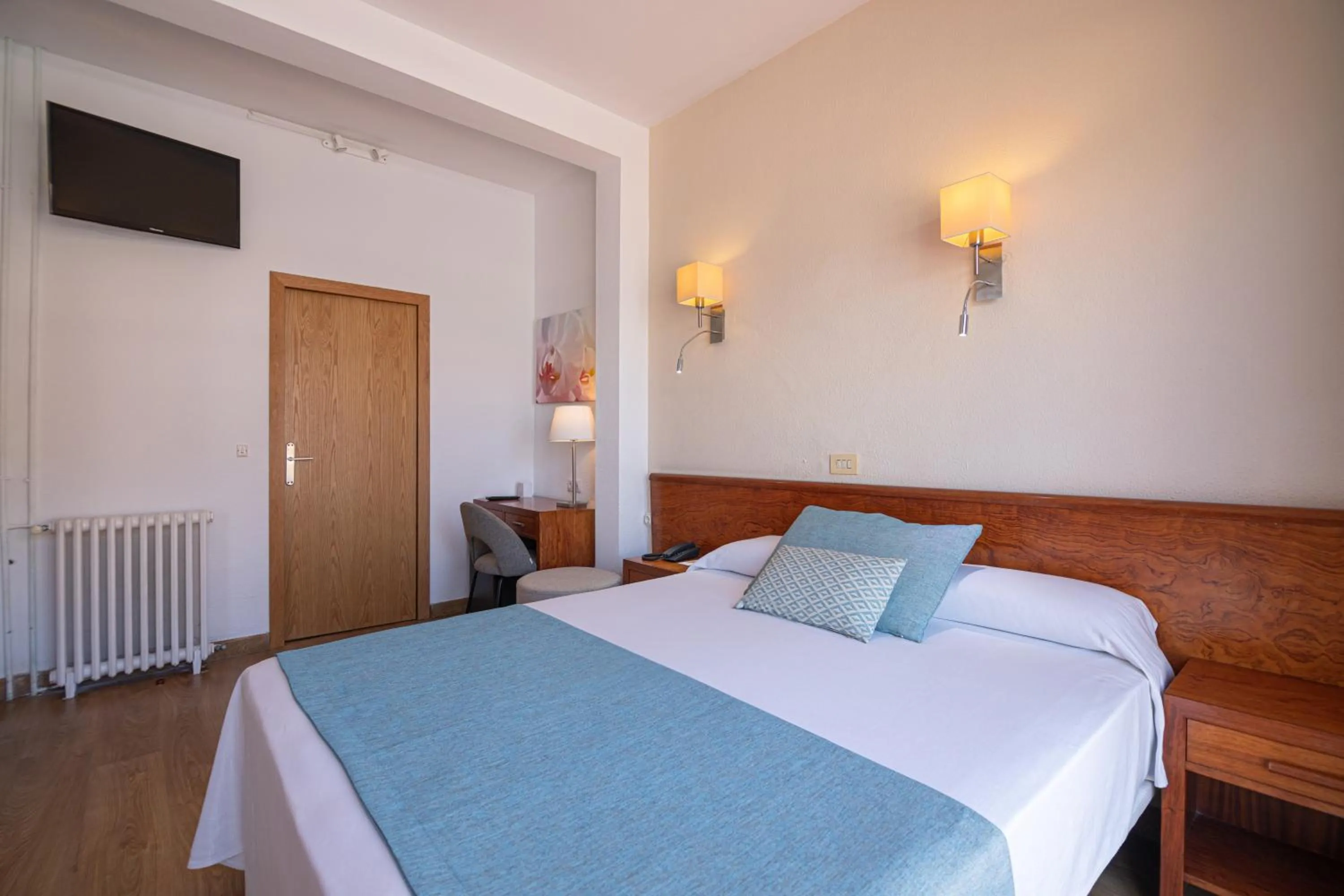 Bedroom, Bed in JS Sol de Can Picafort - Adults Only