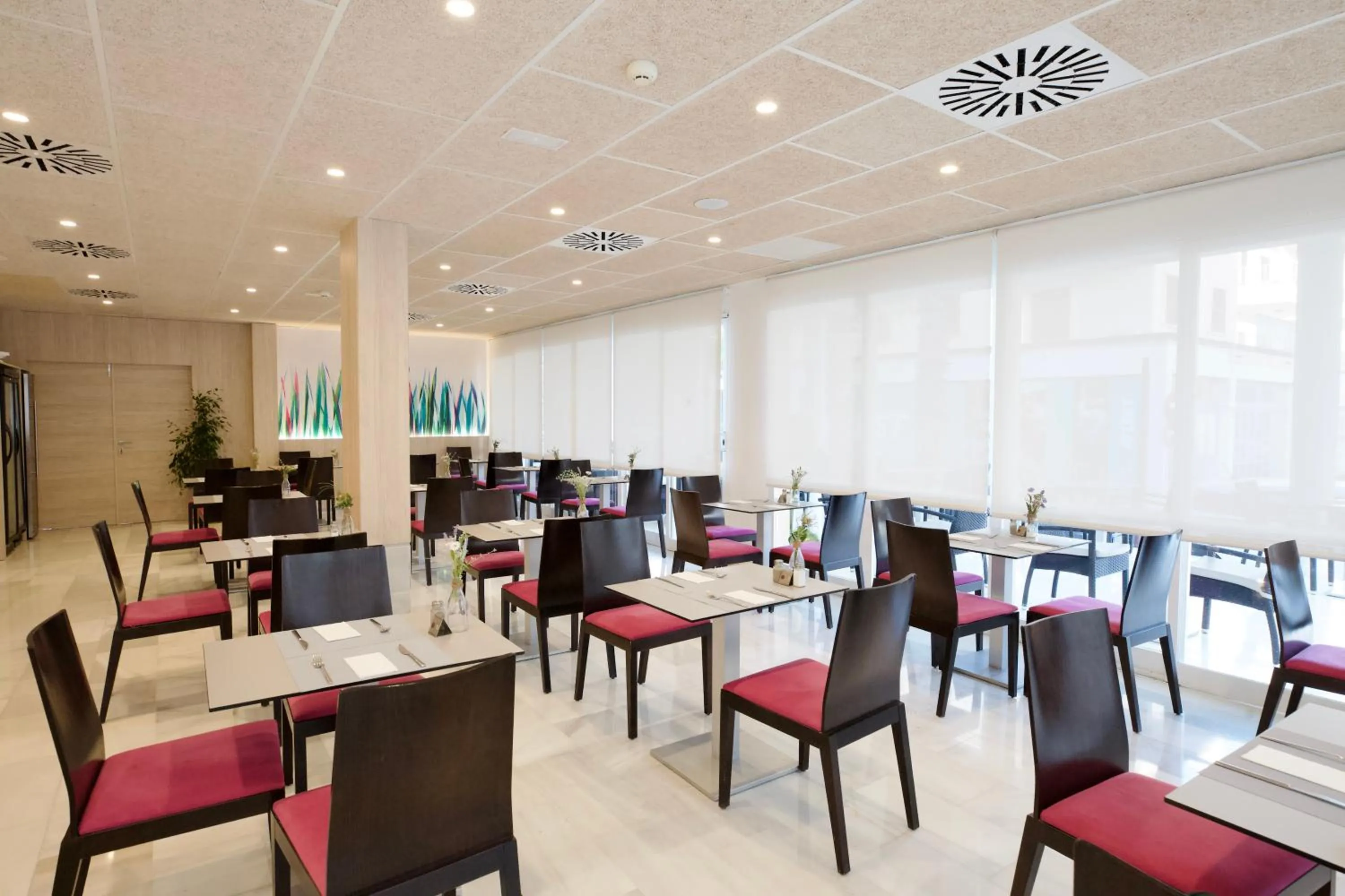 Restaurant/places to eat in JS Sol de Can Picafort - Adults Only