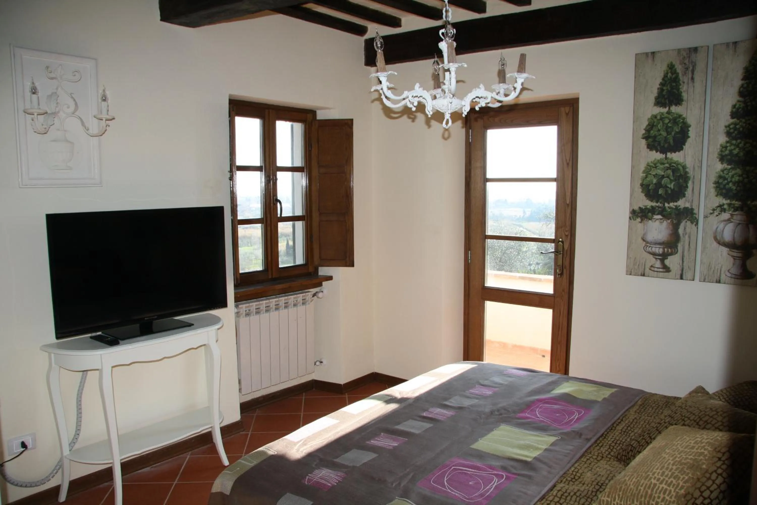 Pool view in Casale Olea