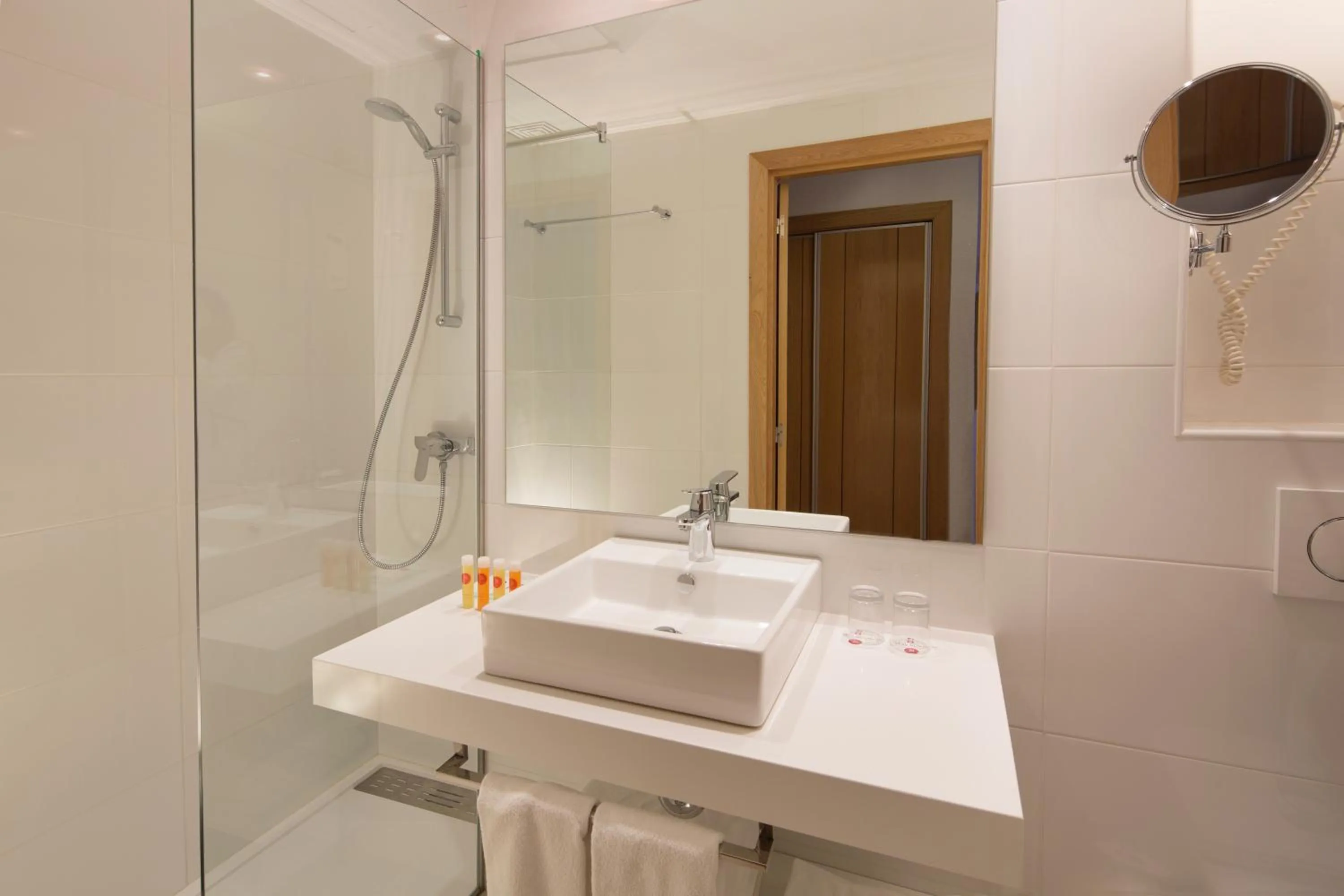 Bathroom in JS Alcudi-Mar