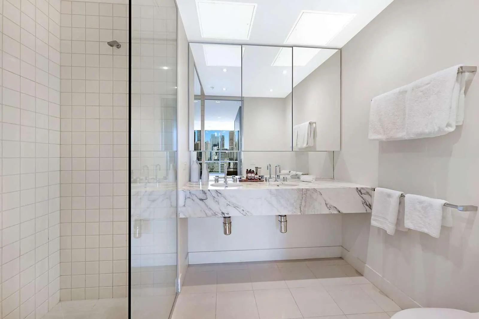 Shower in Corporate Keys - Freshwater Place