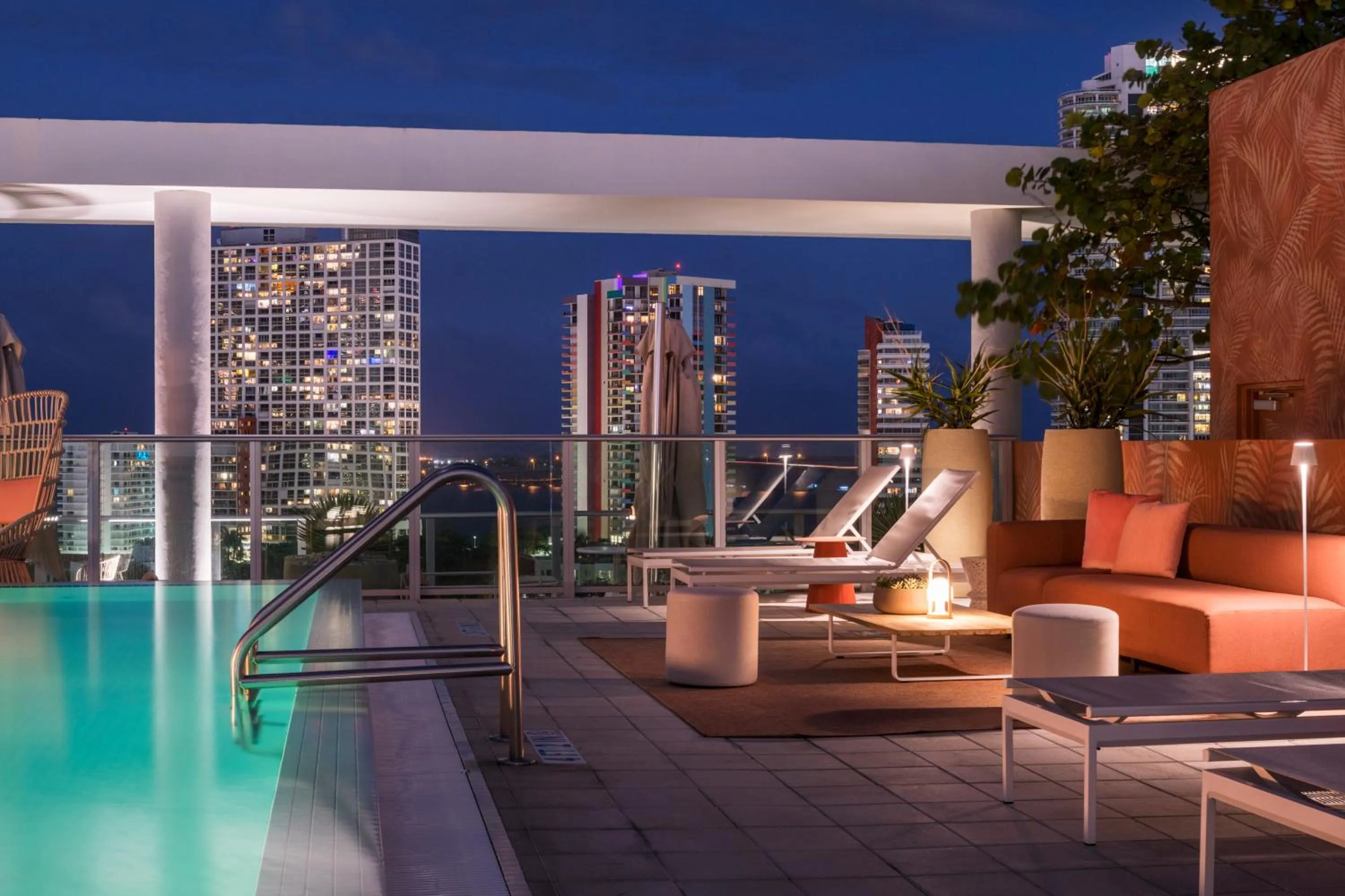Property building in Novotel Miami Brickell