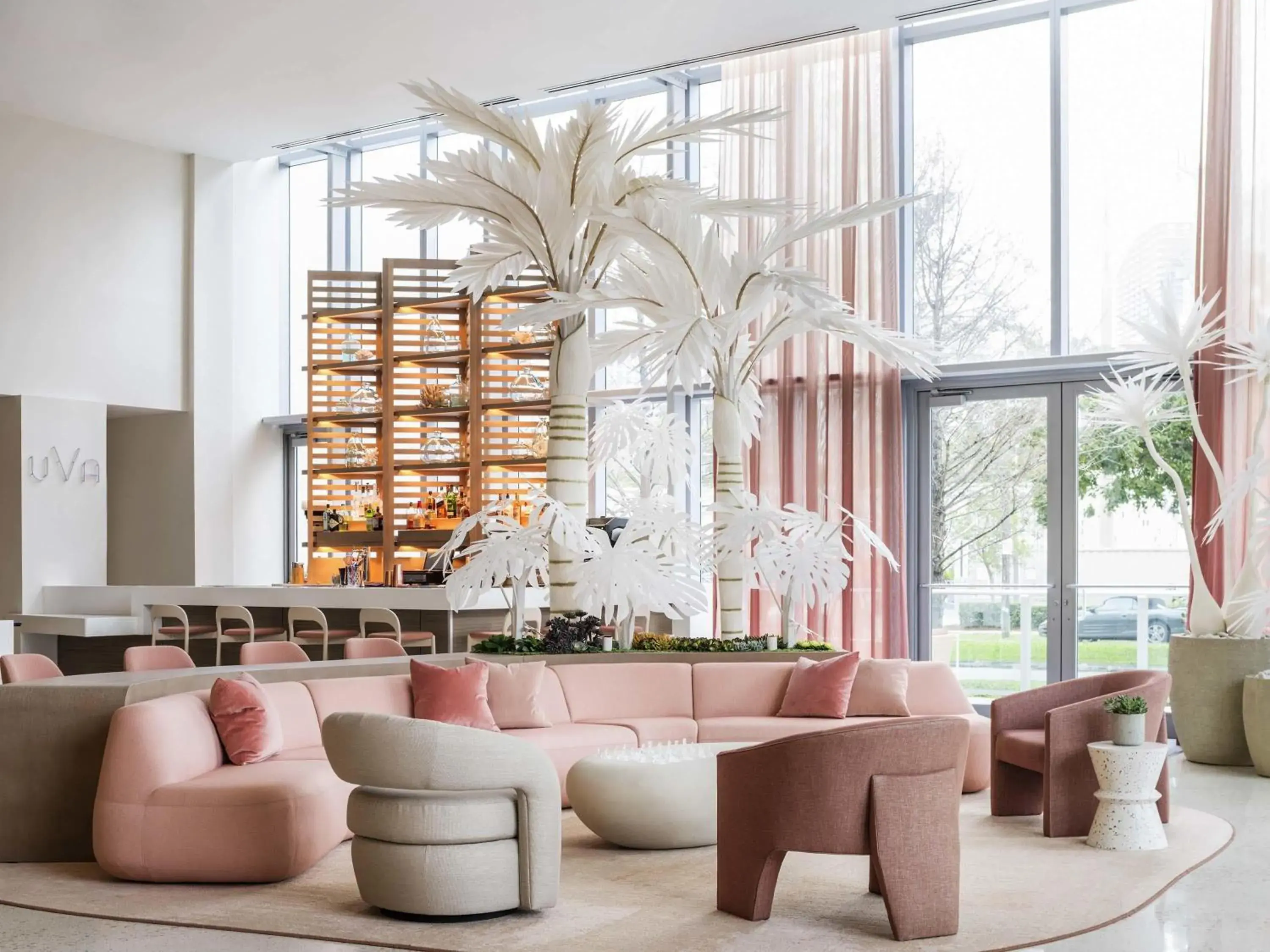 Lounge or bar in Novotel Miami Brickell Lounge or bar in Novotel Miami Brickell