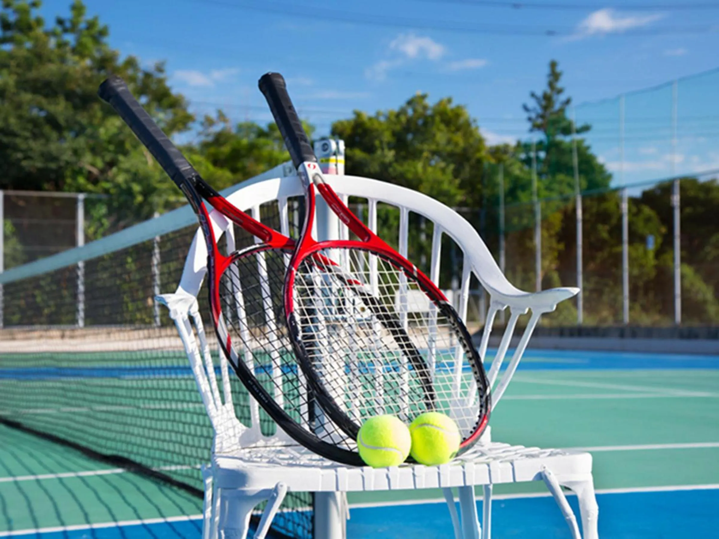 Tennis court in AoAwo Naruto Resort