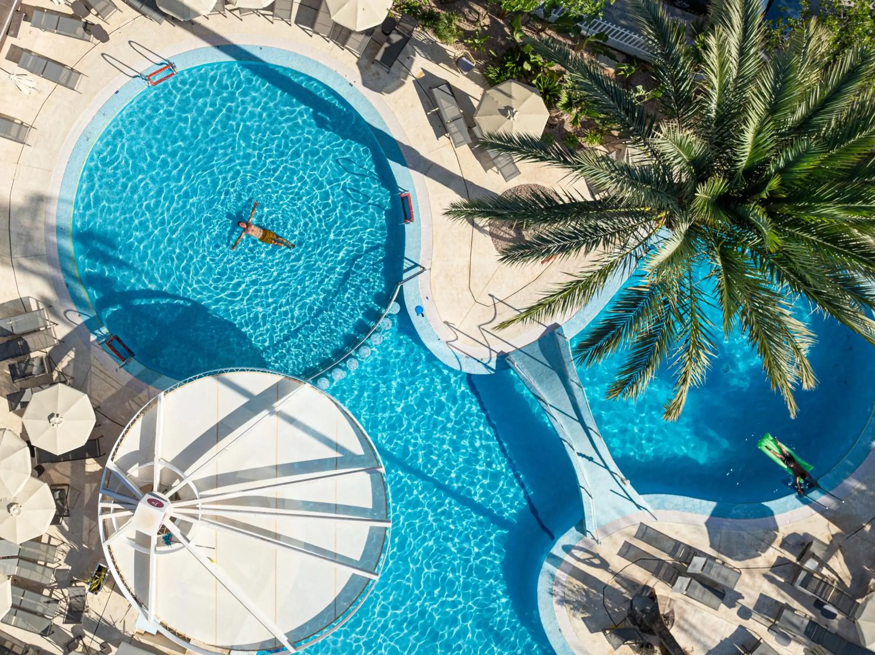 Swimming pool in JS Sol de Alcudia Swimming pool in JS Sol de Alcudia