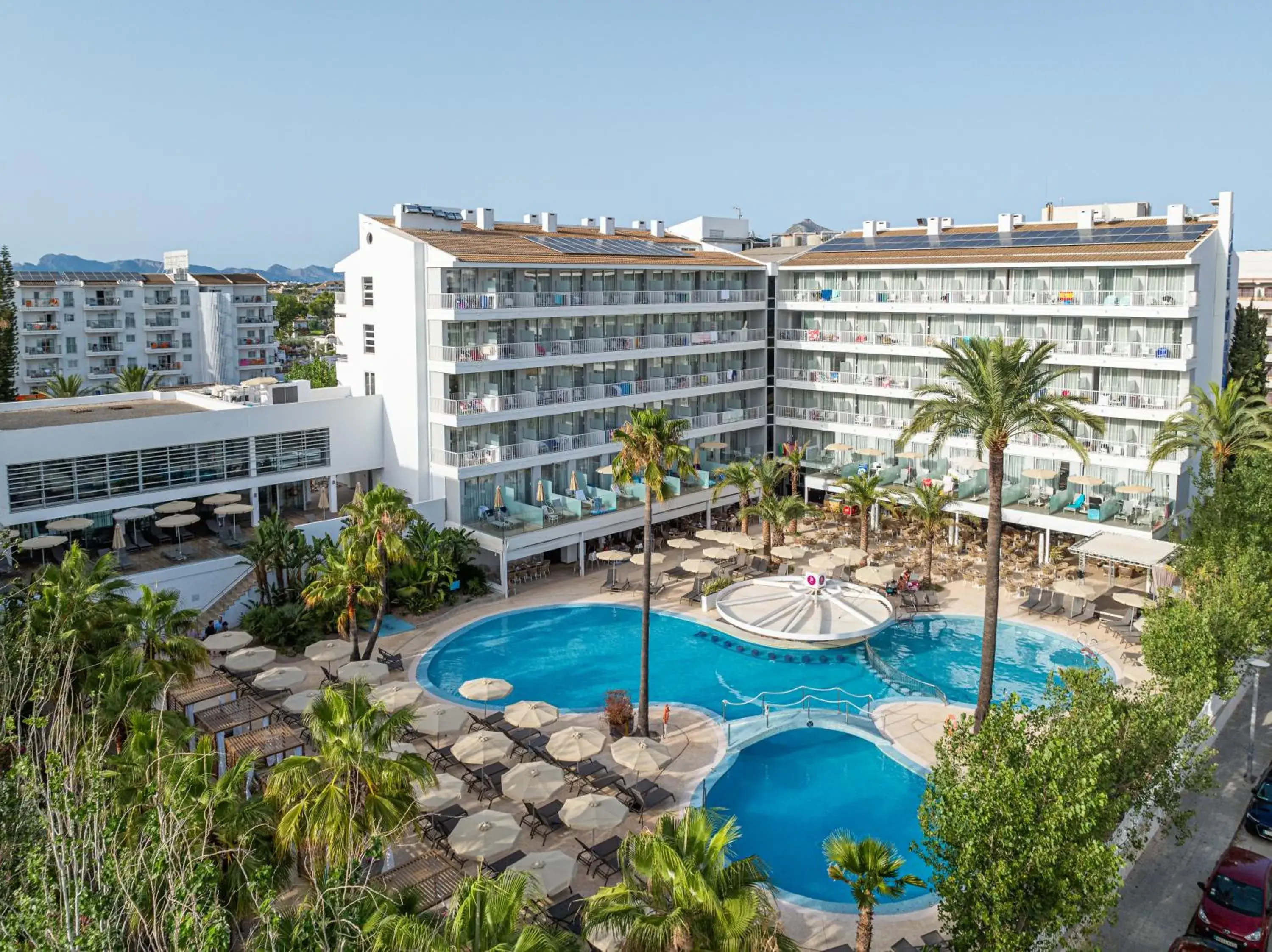 Property building in JS Sol de Alcudia Property building in JS Sol de Alcudia