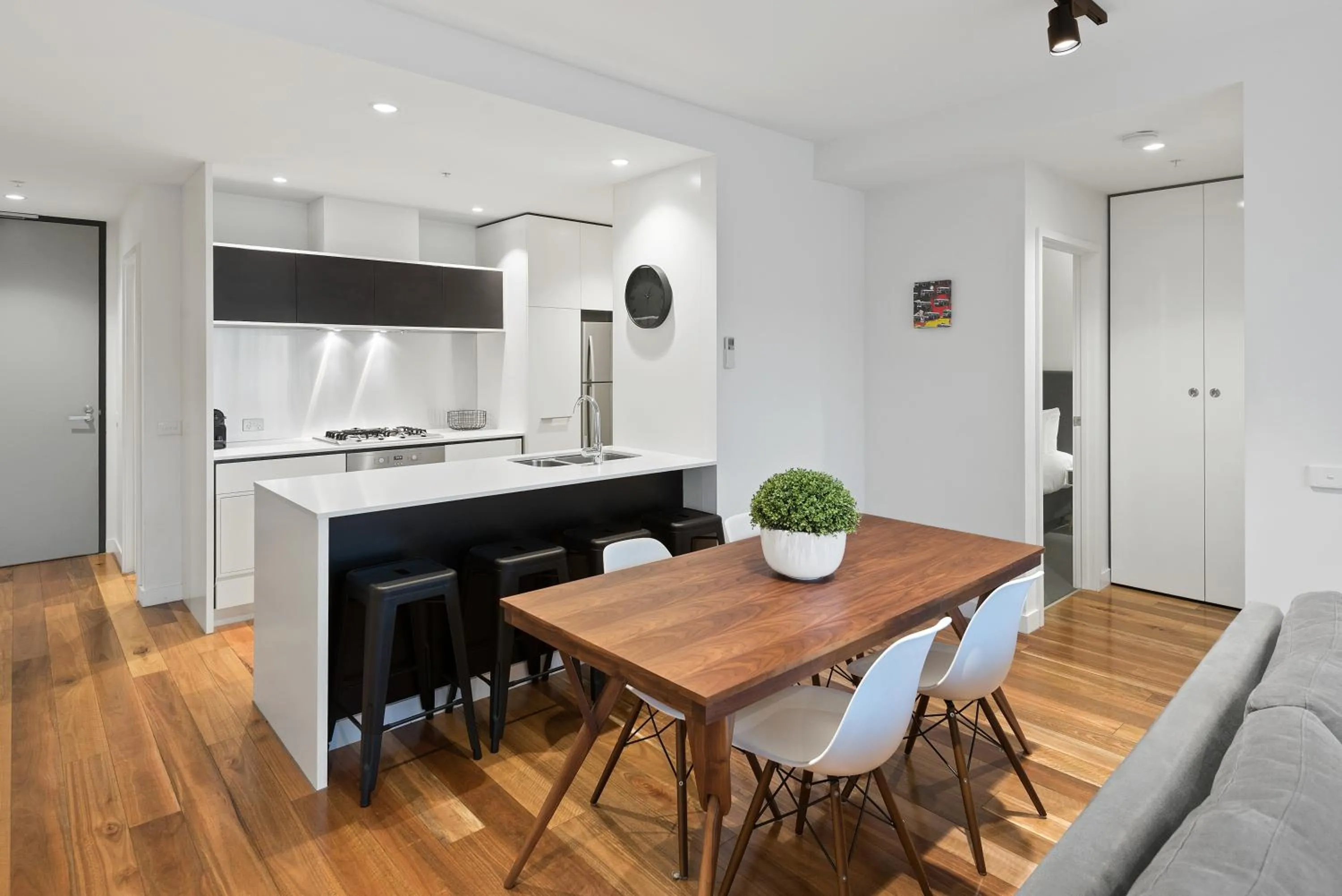Kitchen or kitchenette in District Apartments Fitzroy