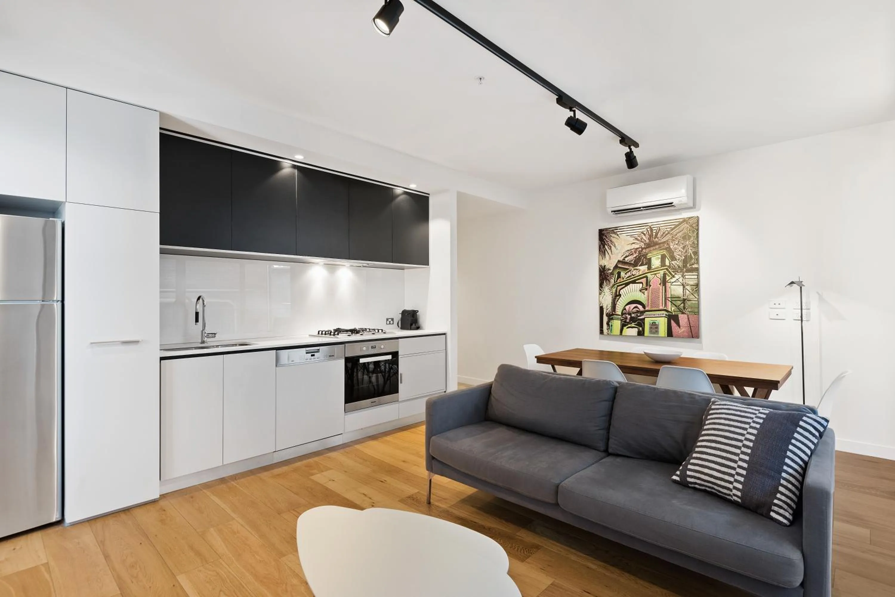 Kitchen or kitchenette in District Apartments Fitzroy