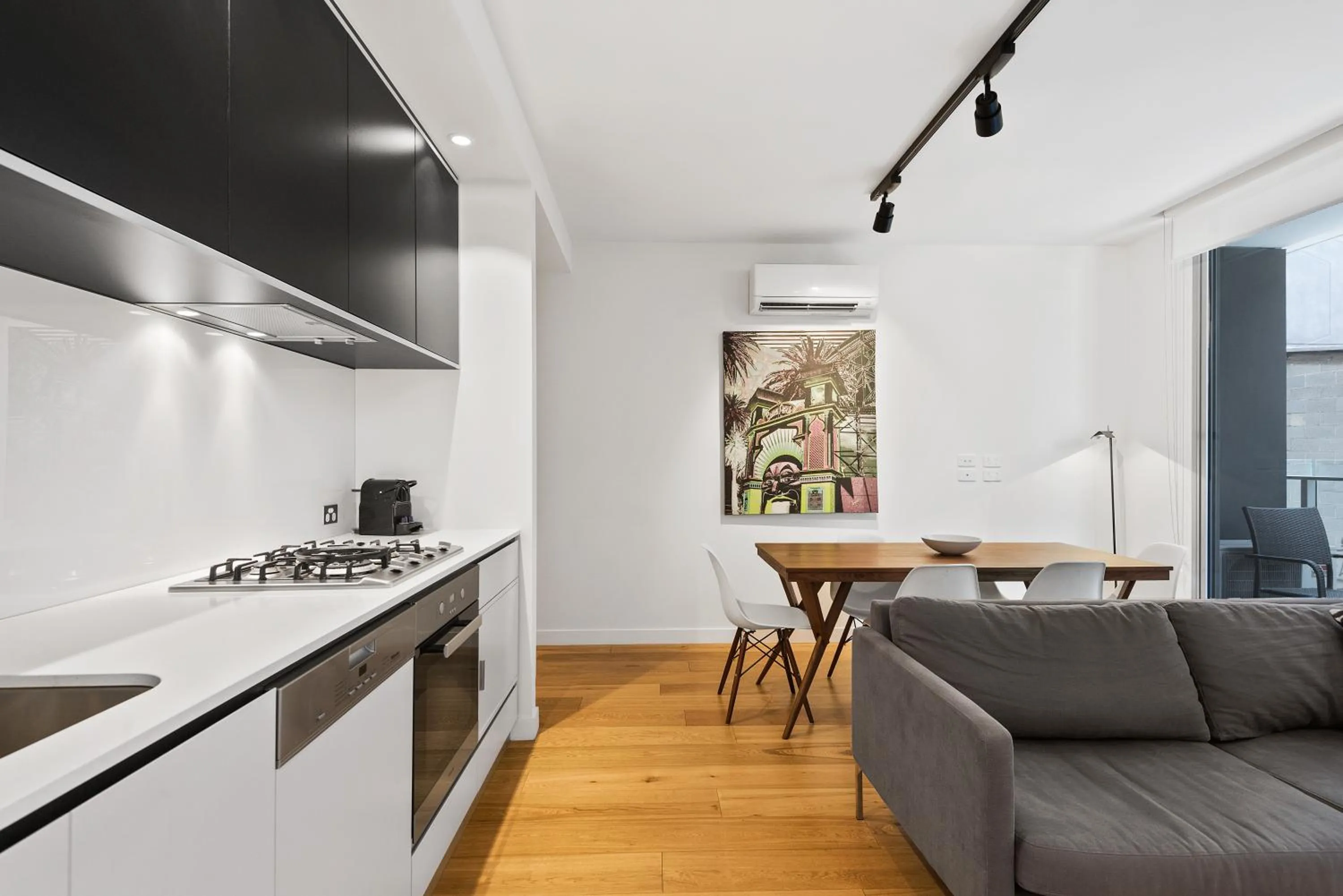Kitchen or kitchenette in District Apartments Fitzroy