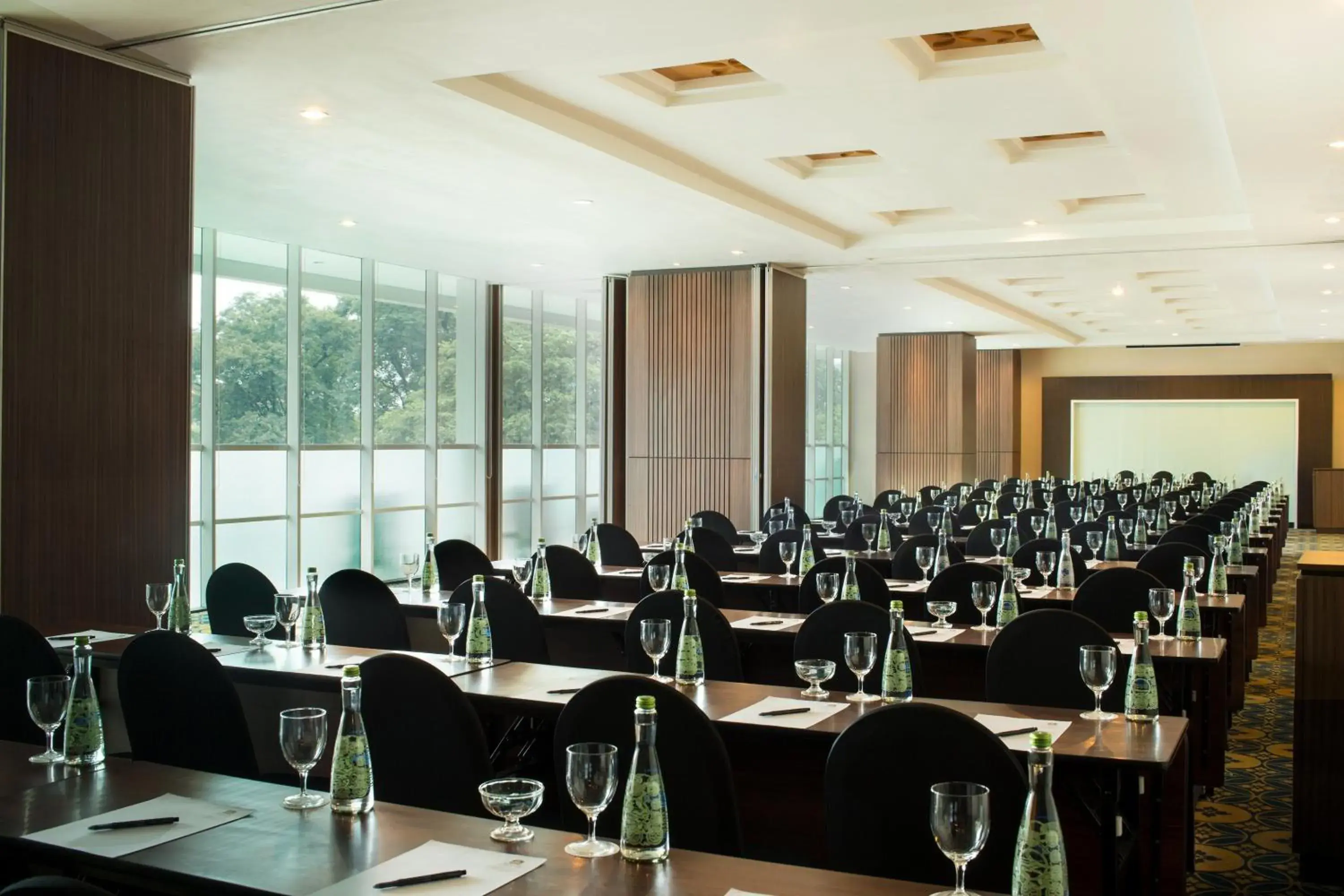 Day, Banquet Facilities in Best Western Premier La Grande Hotel