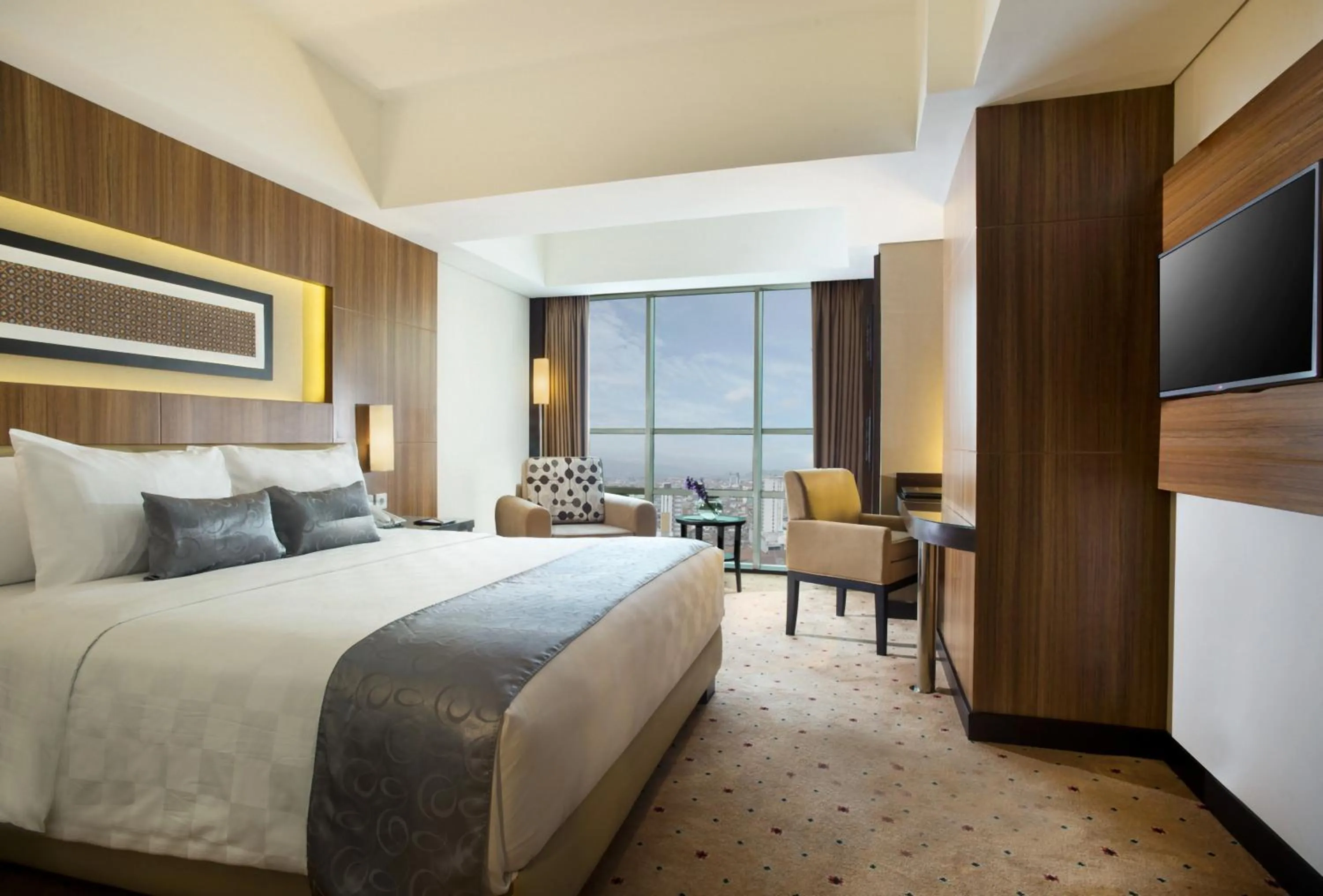 Day, Bed in Best Western Premier La Grande Bandung