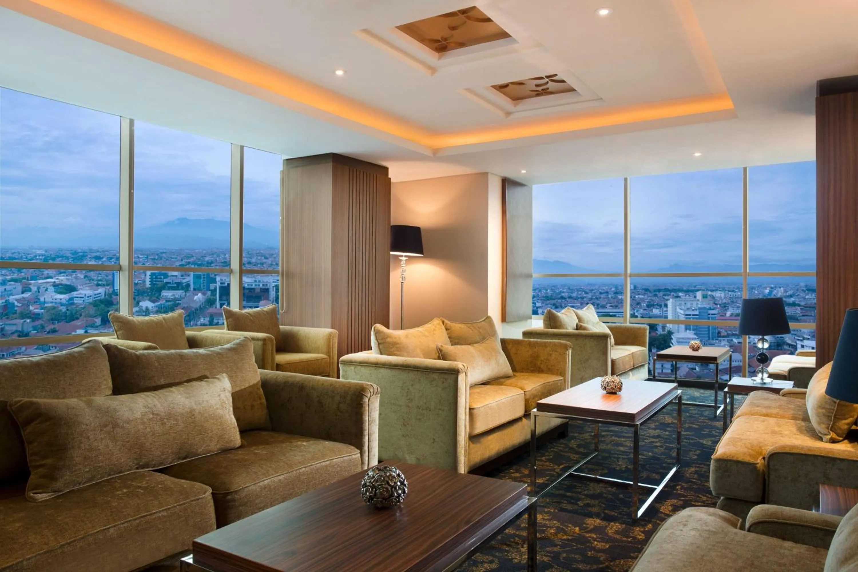 Lounge or bar in Best Western Premier La Grande Bandung