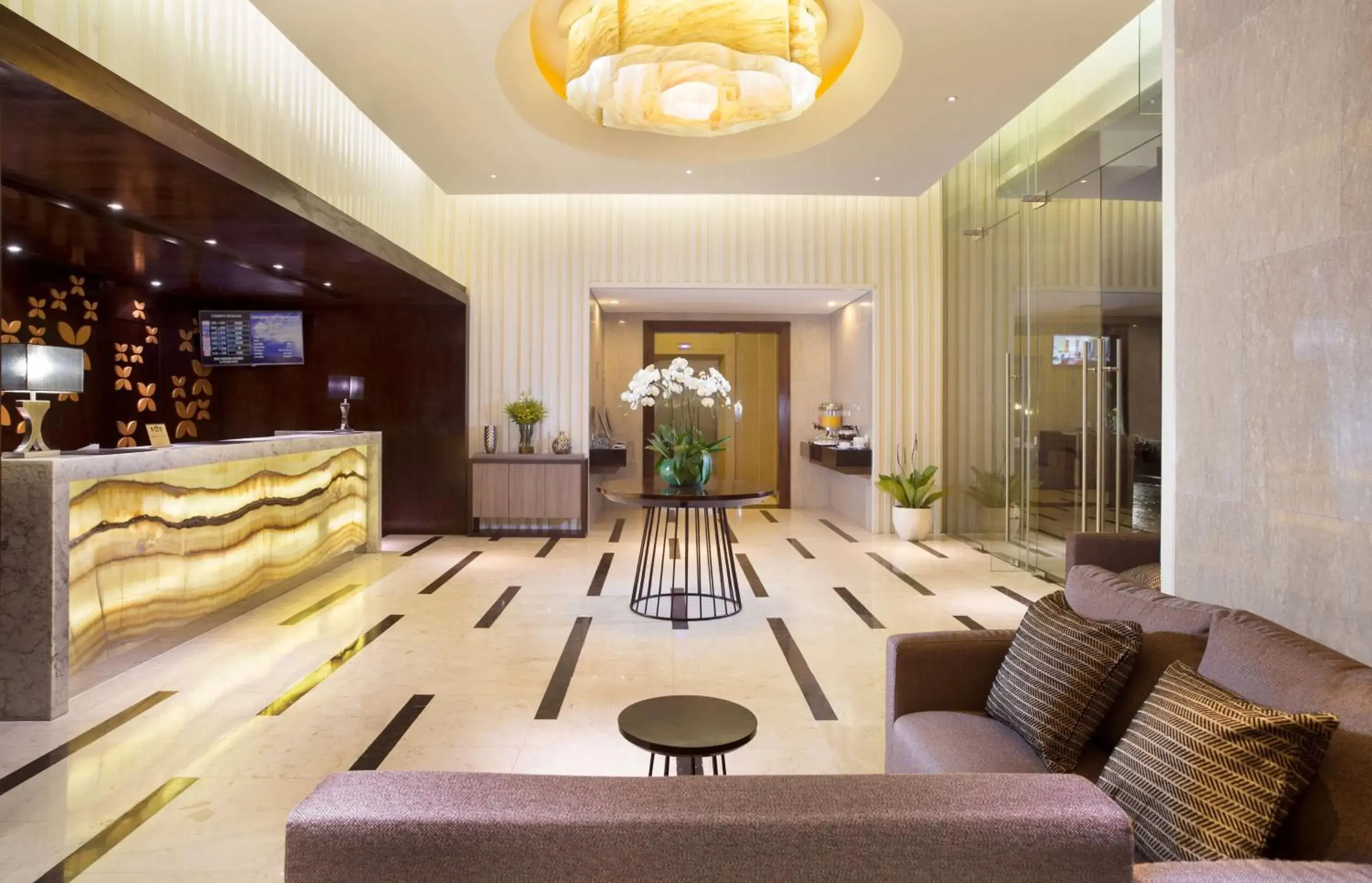 Lobby or reception, Lobby/Reception in Best Western Premier La Grande Hotel