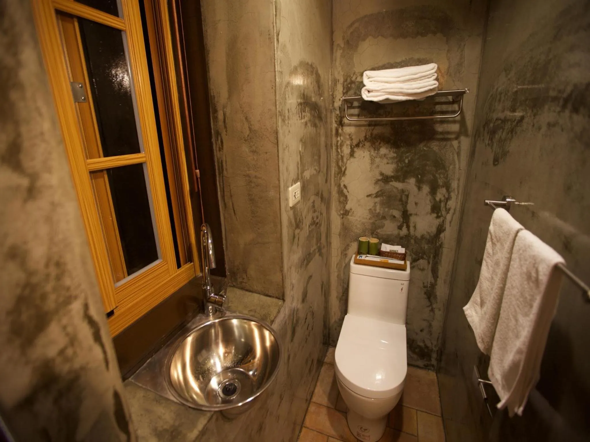 Bathroom in Jian Shan Hotel