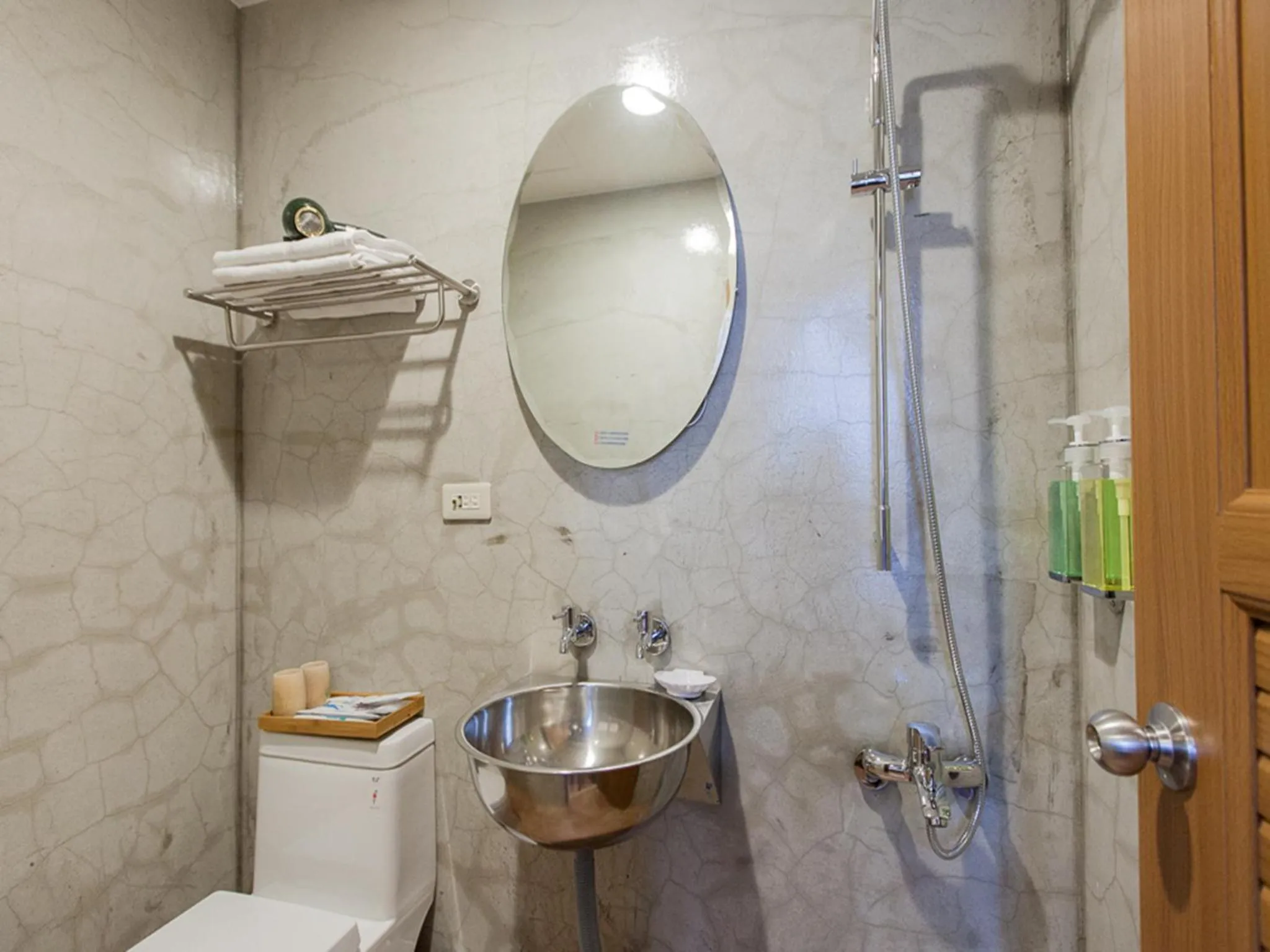 Bathroom in Jian Shan Hotel