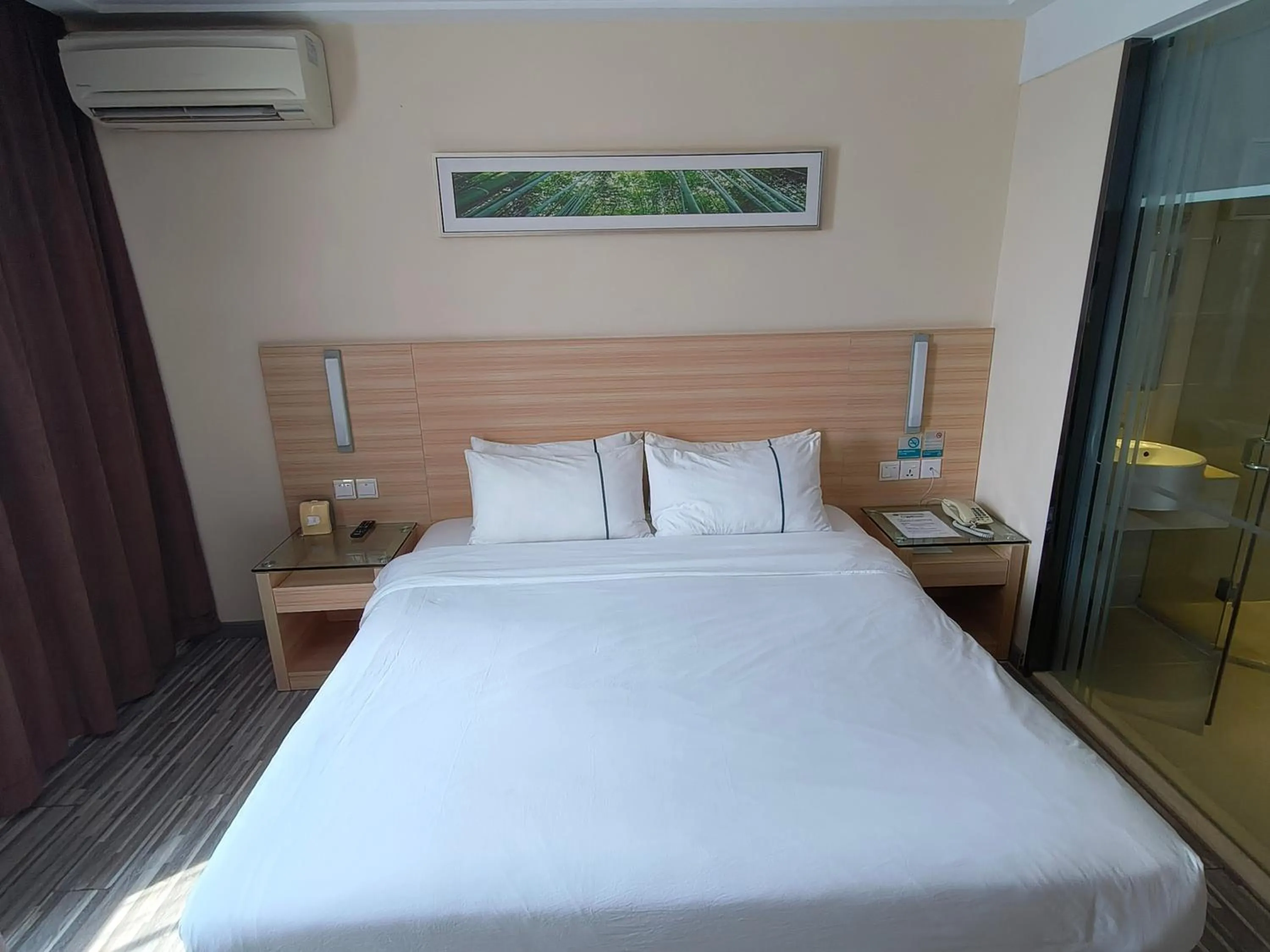 Bed in City Comfort Hotel Kuala Lumpur City Center (Bukit Bintang)