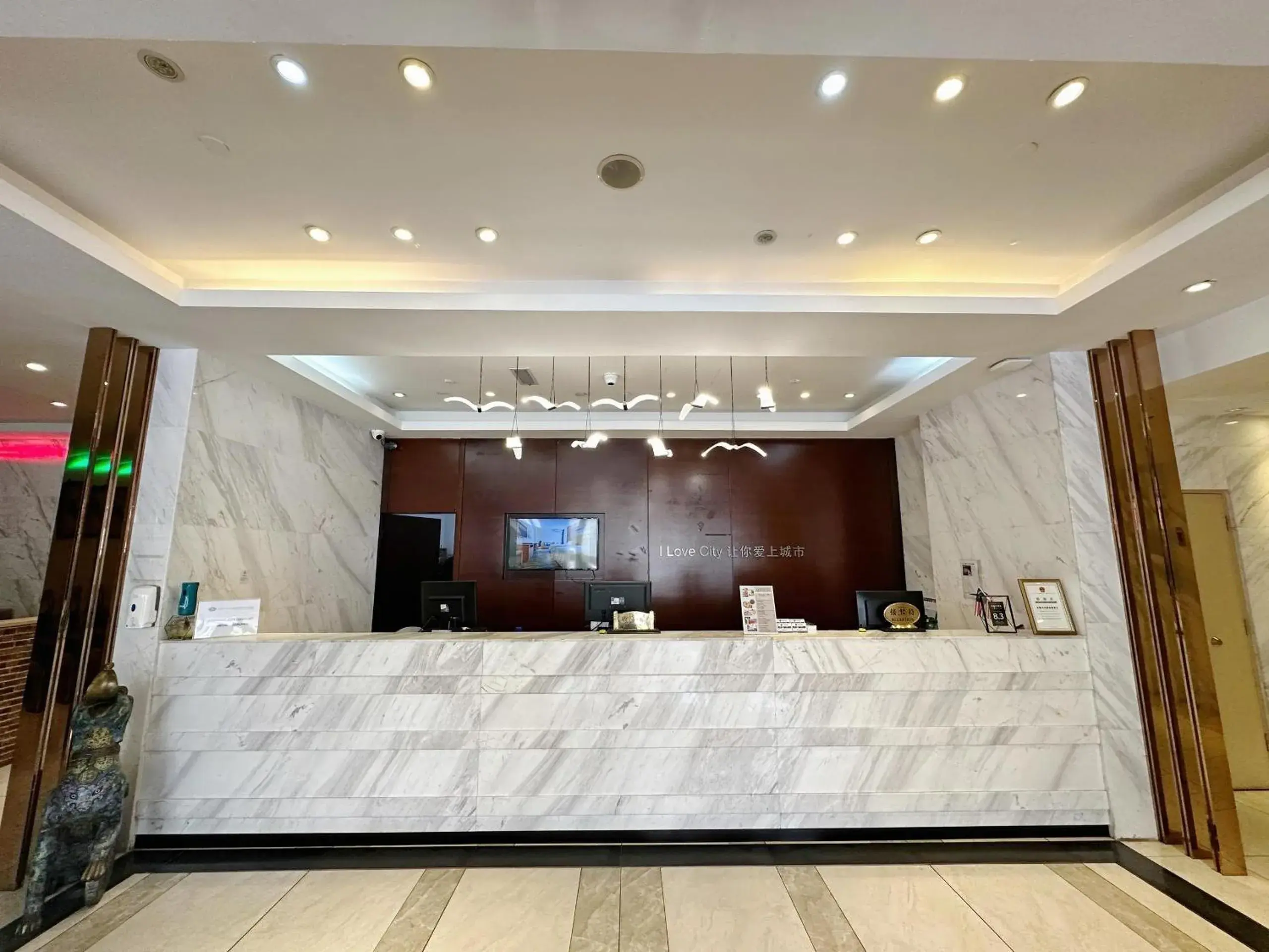 Lobby or reception in City Comfort Hotel Kuala Lumpur City Center (Bukit Bintang) Lobby or reception in City Comfort Hotel Kuala Lumpur City Center (Bukit Bintang)