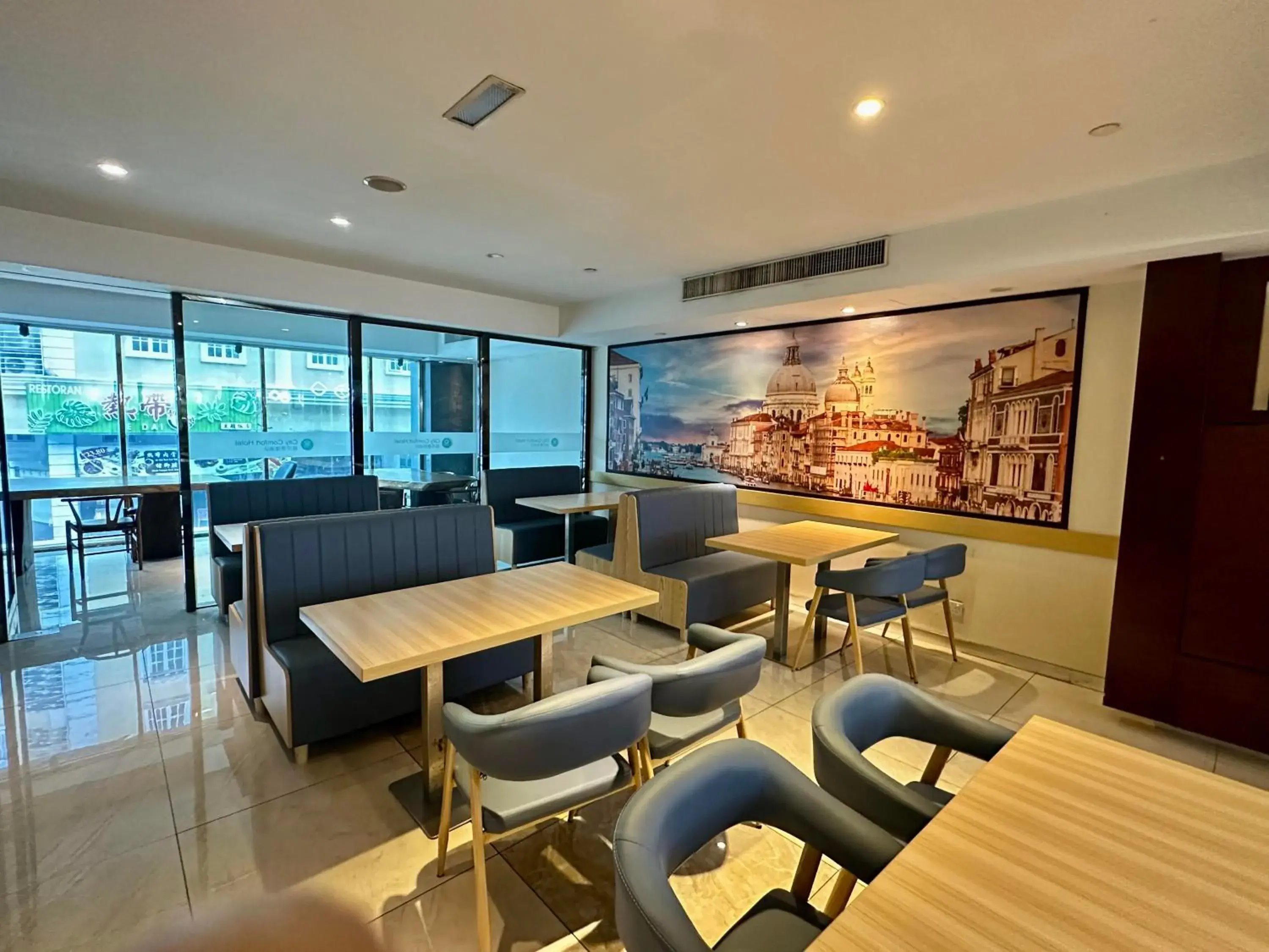 Restaurant/places to eat in City Comfort Hotel Kuala Lumpur City Center (Bukit Bintang) Restaurant/places to eat in City Comfort Hotel Kuala Lumpur City Center (Bukit Bintang)