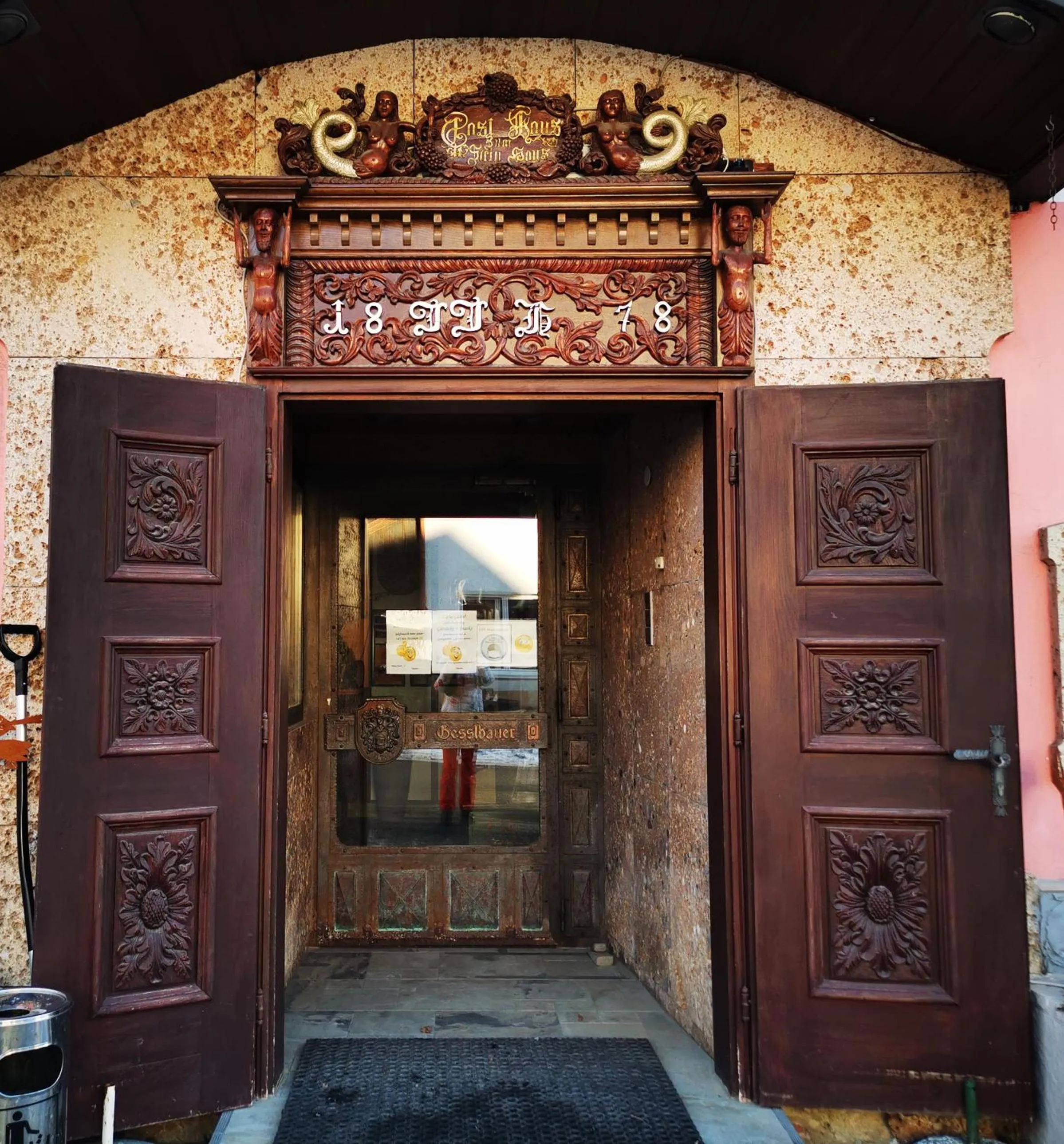 Facade/entrance in Frühstückspension Gasthof Gesslbauer