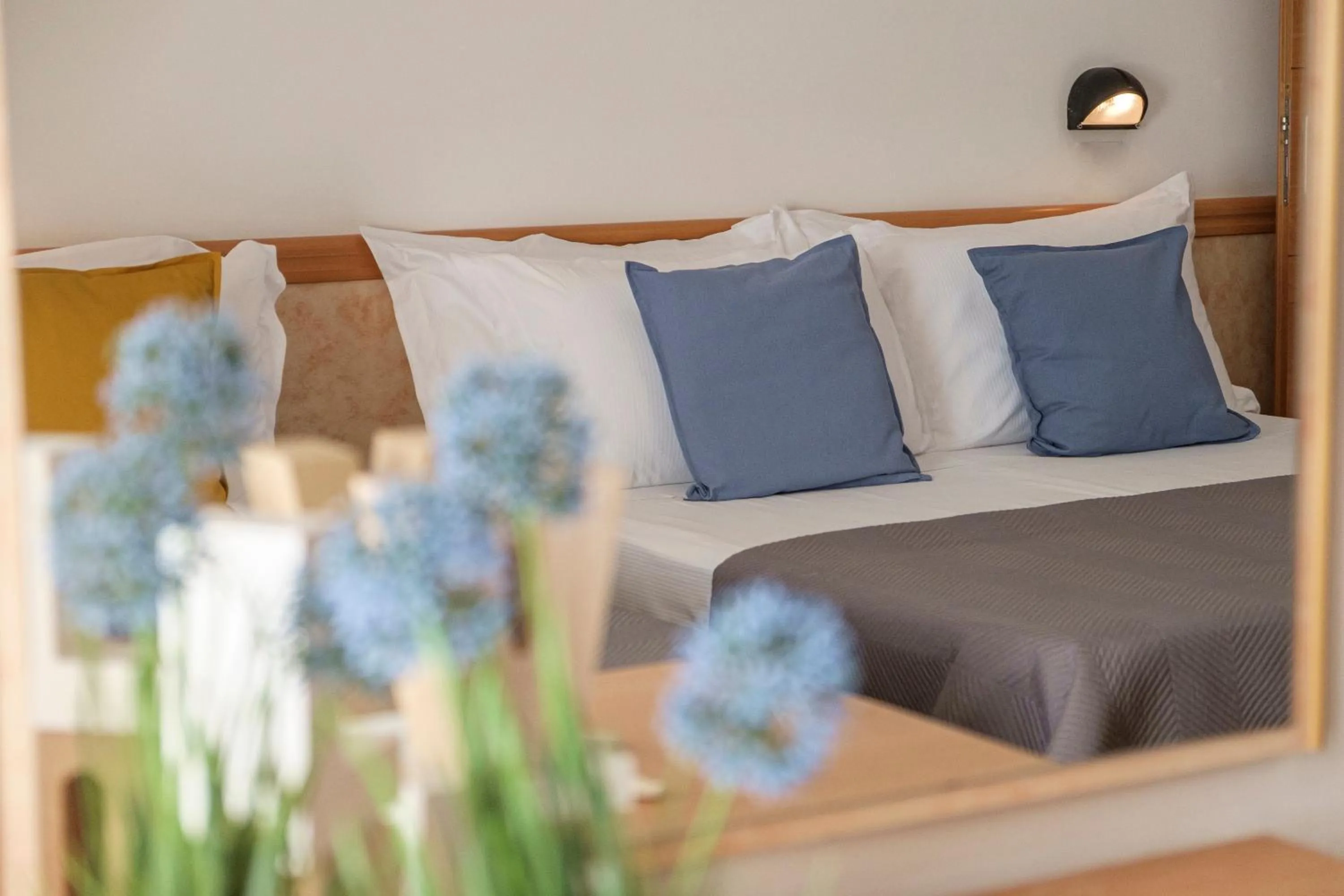 Bed in Hotel Oceanic