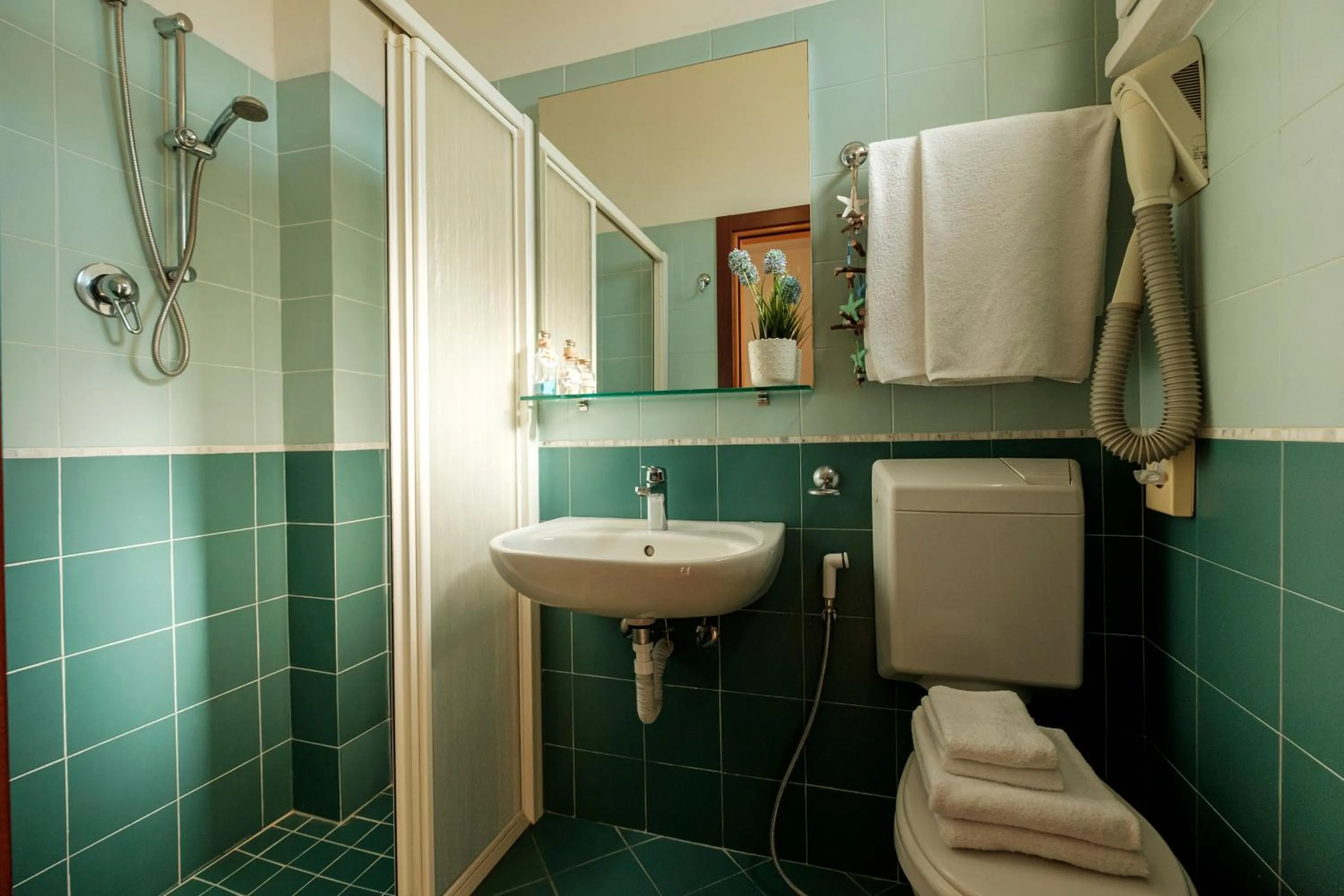 Bathroom in Hotel Oceanic