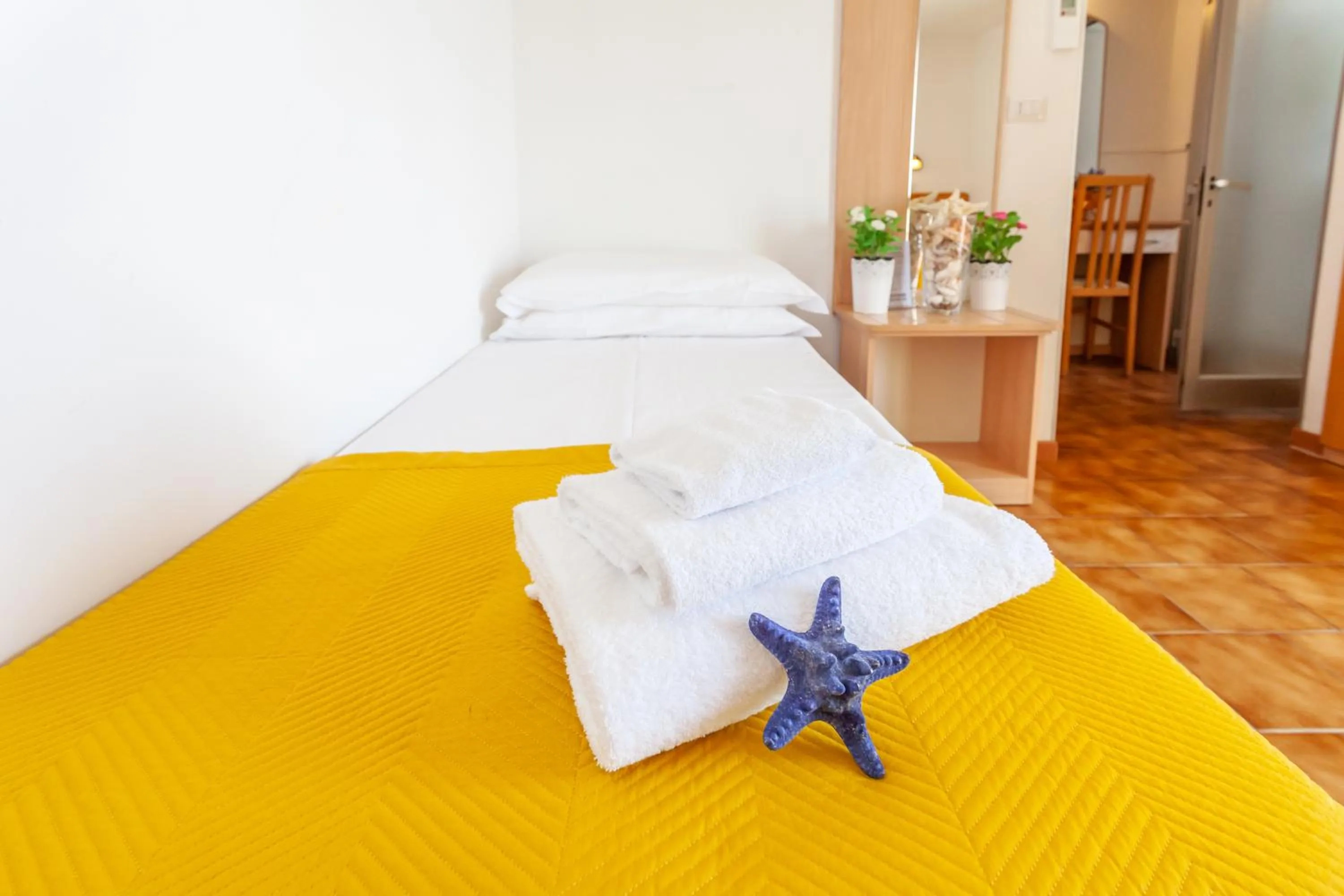 Bed in Hotel Oceanic