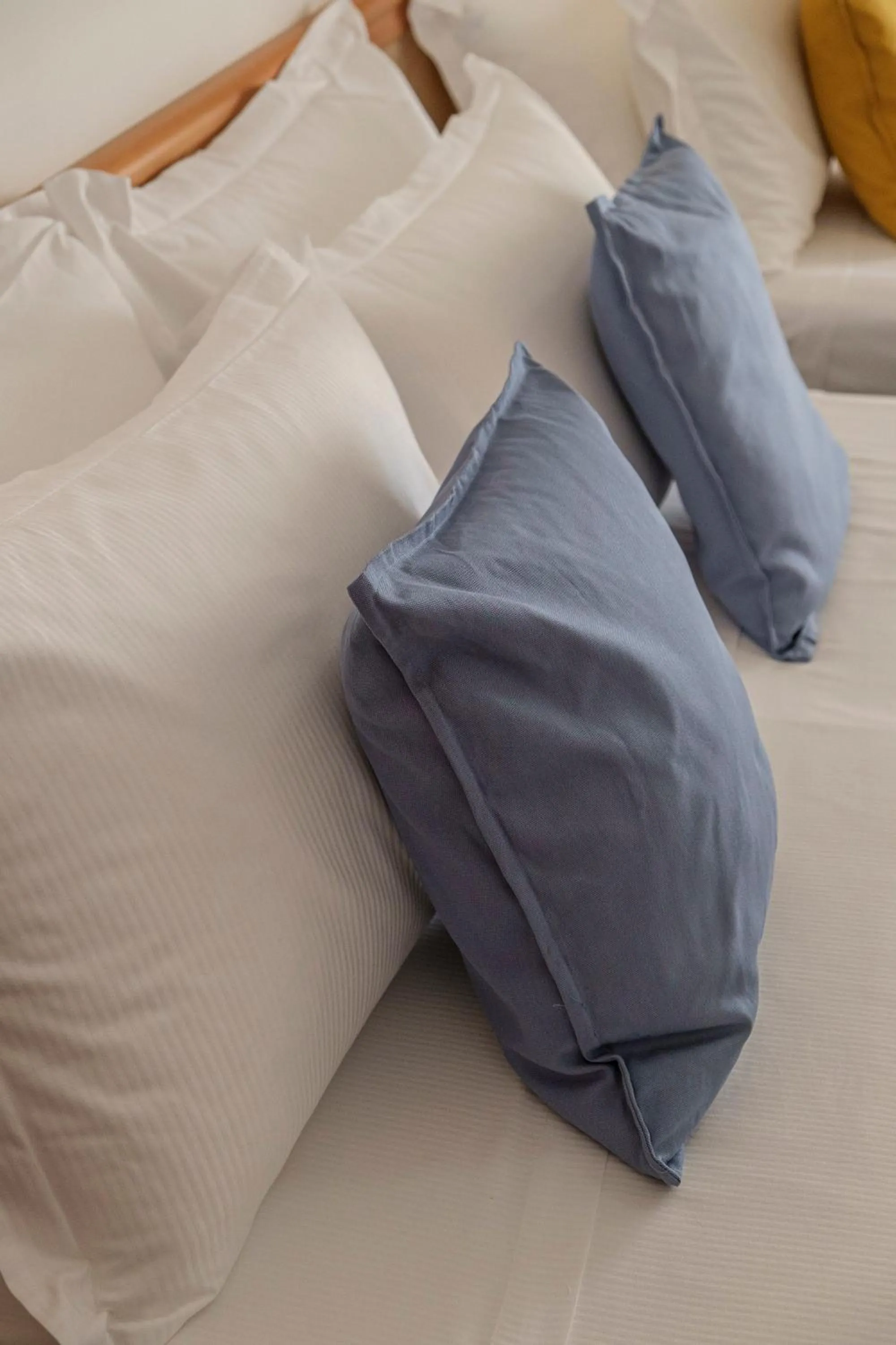 Bed in Hotel Oceanic