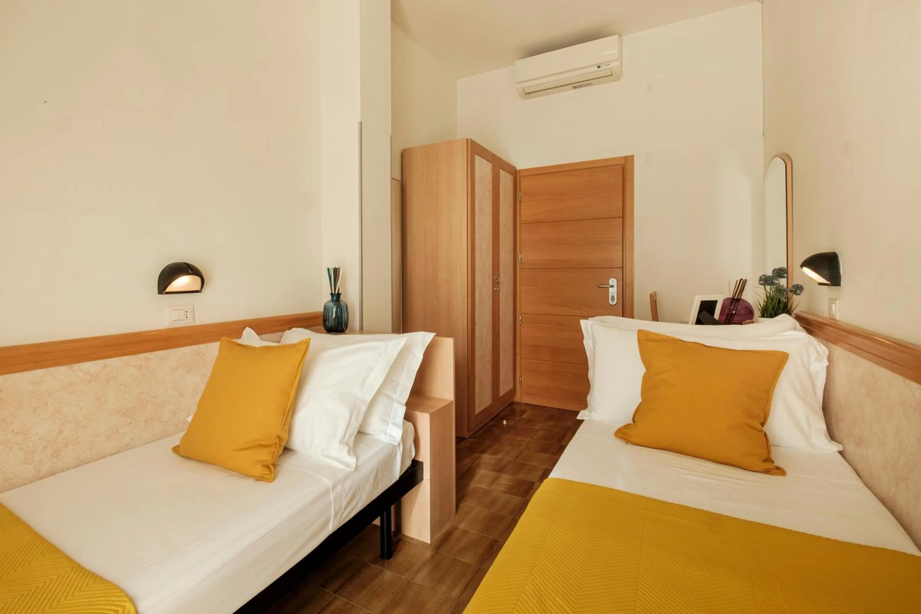 Bed in Hotel Oceanic