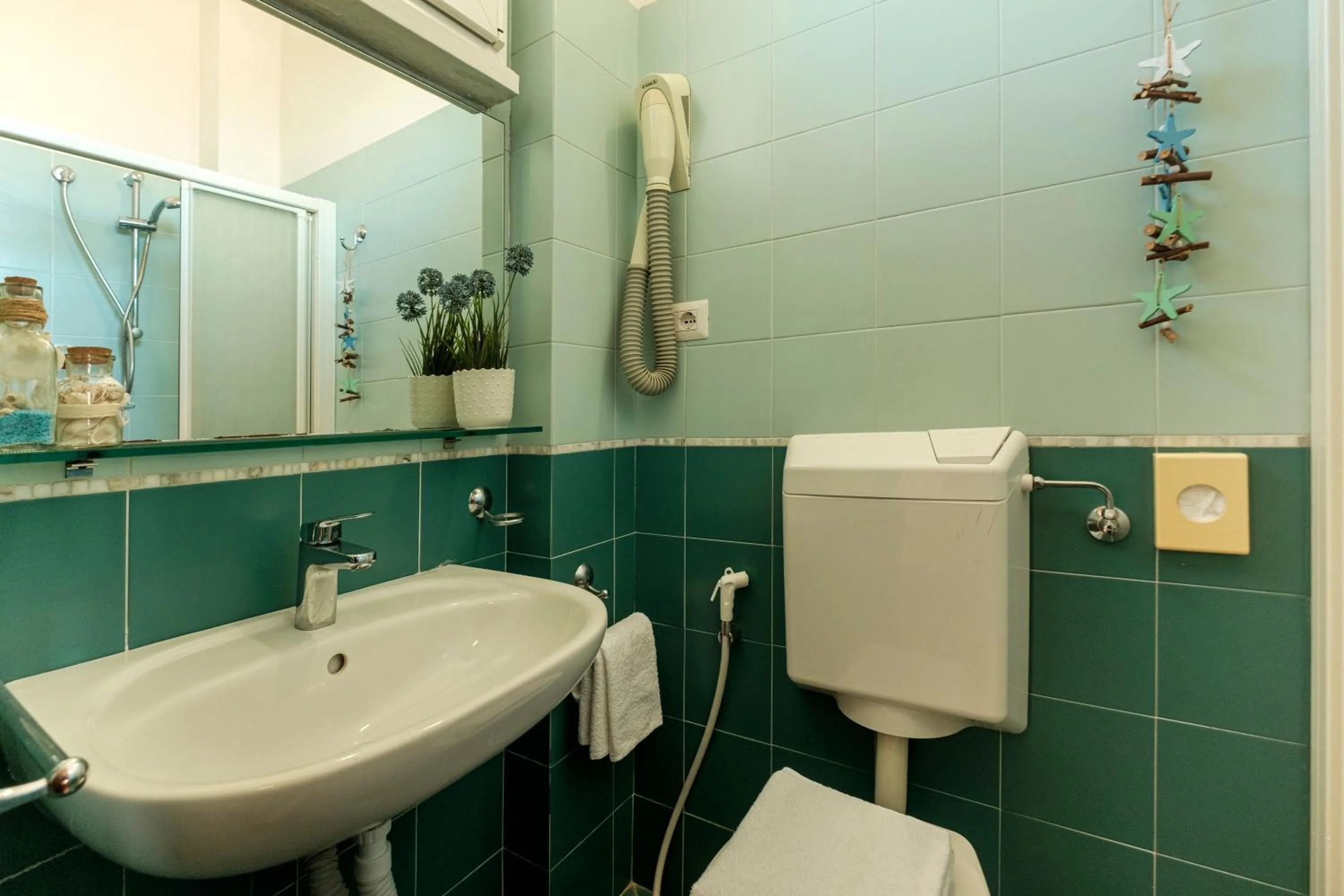 Bathroom in Hotel Oceanic
