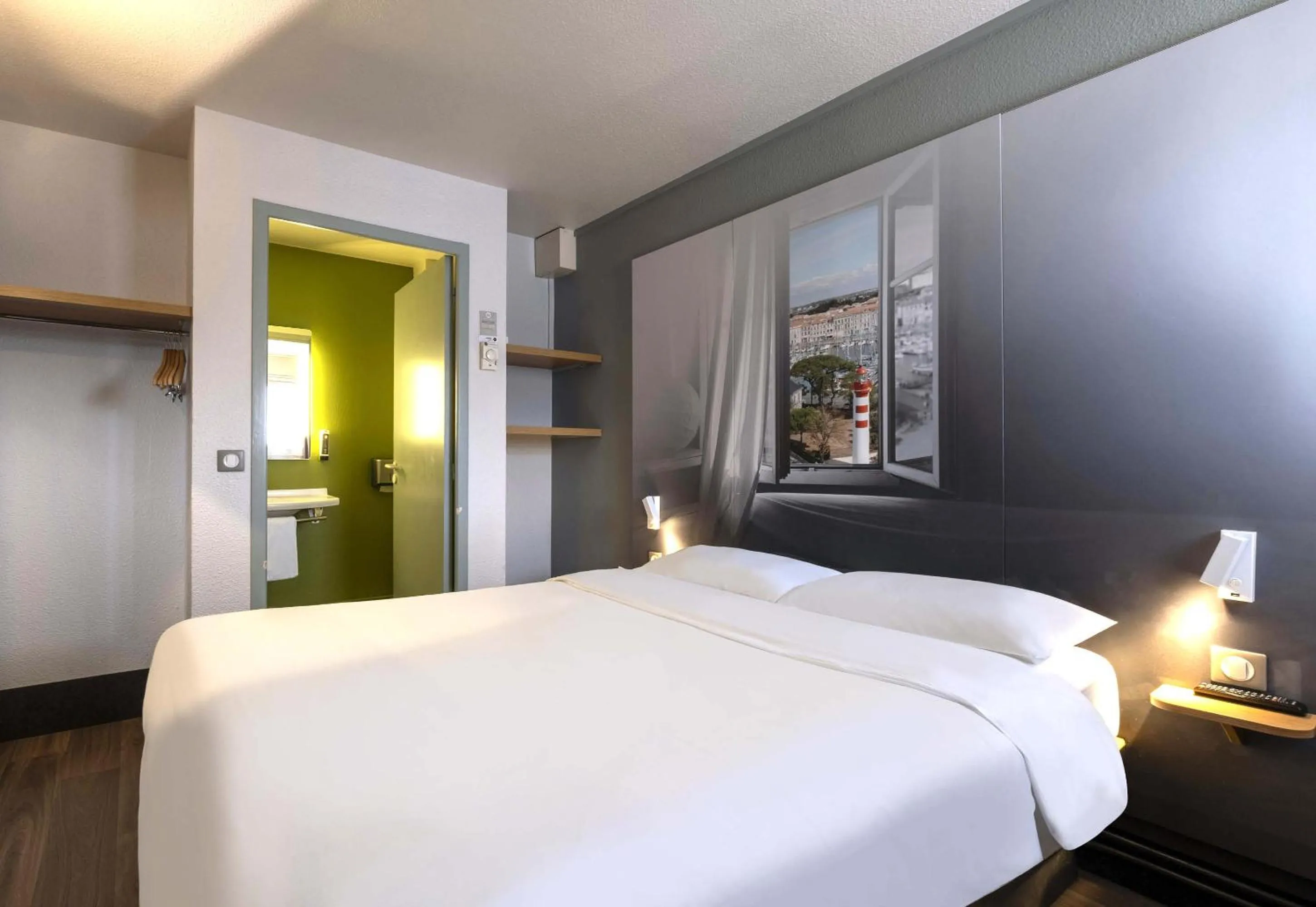 Double Room - Disability Access - Non-Smoking in B&B HOTEL La Rochelle Angoulins