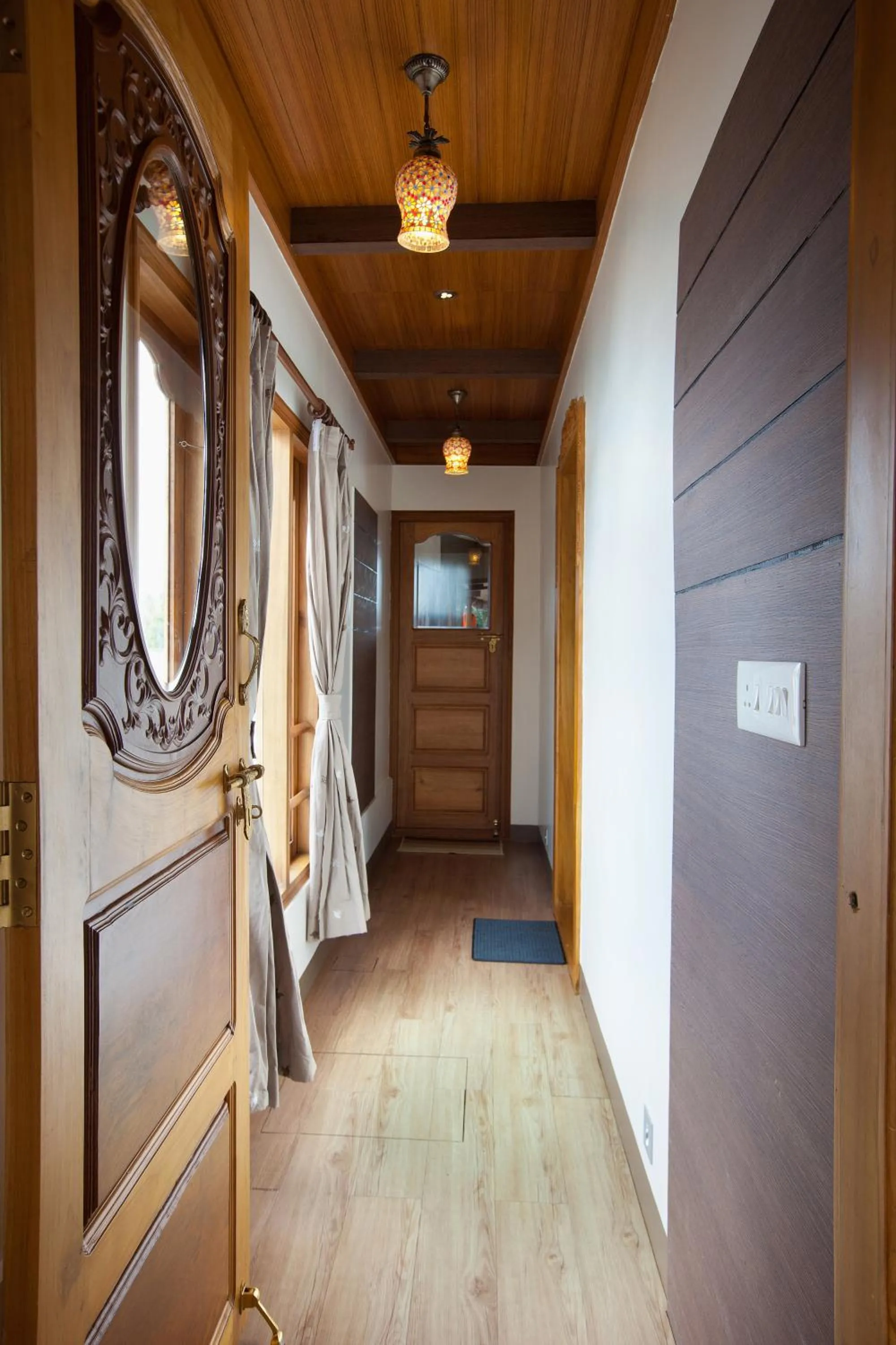 Decorative detail in Abad Premium House Boat