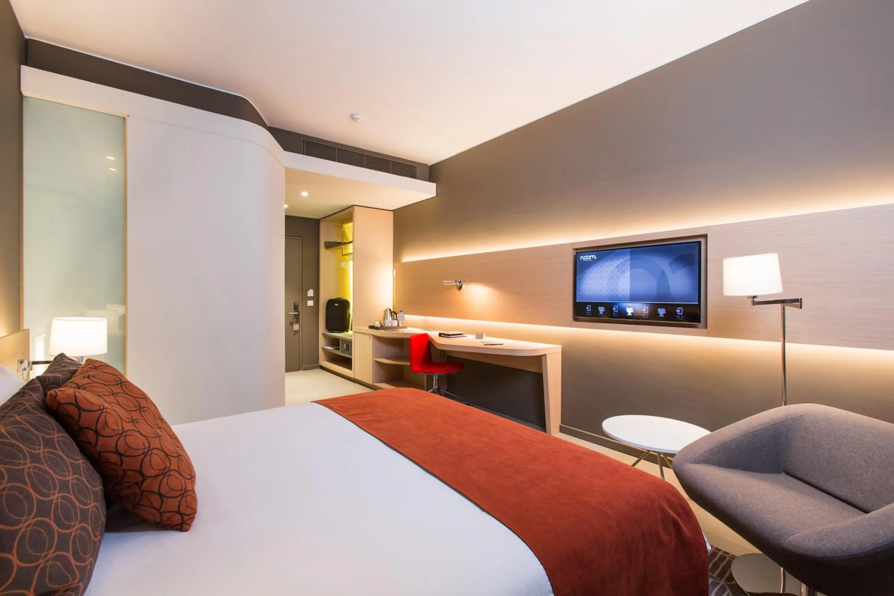 Photo of the whole room, Bed in Noom Hotel Conakry