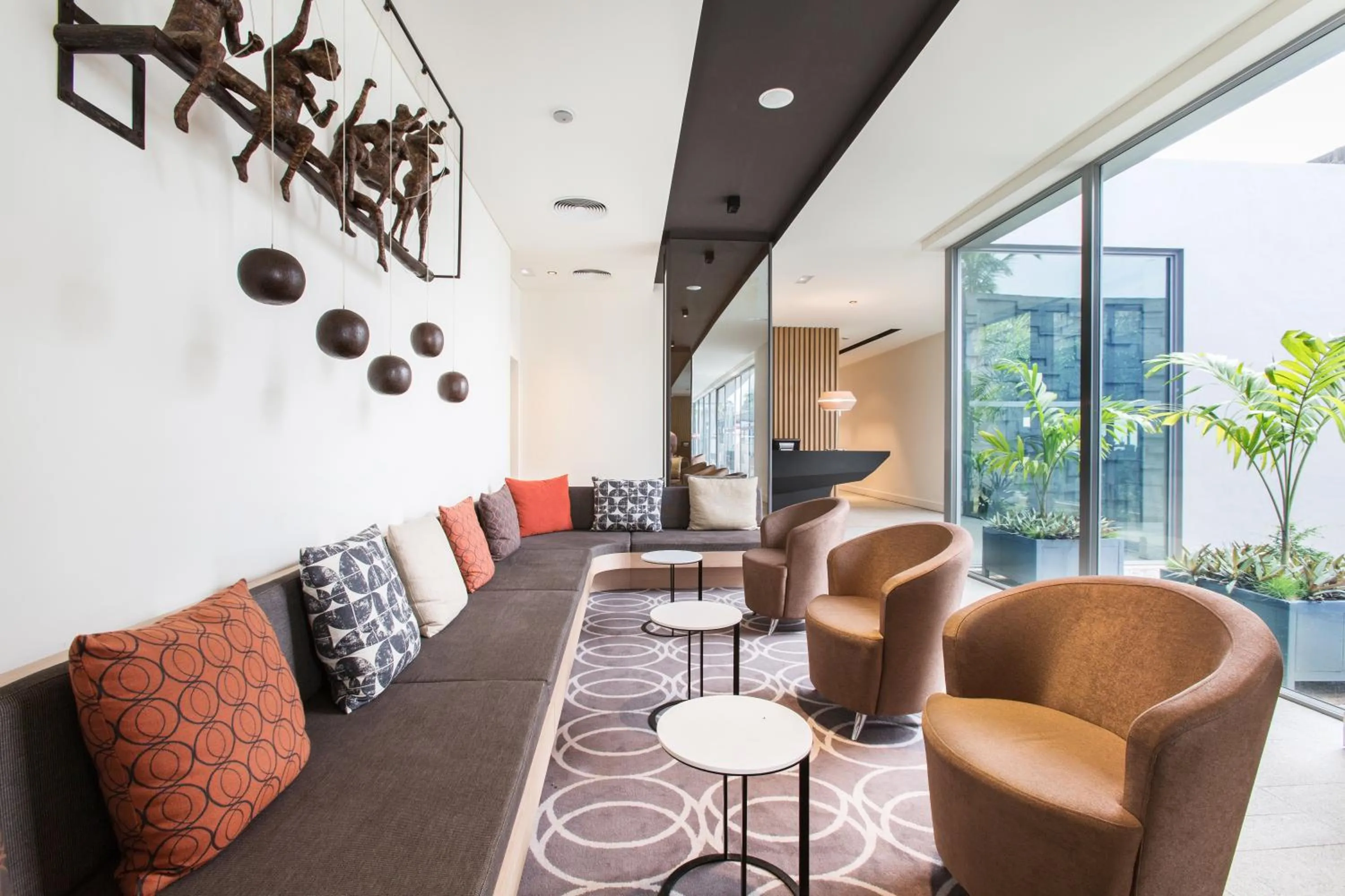 Decorative detail in Noom Hotel Conakry