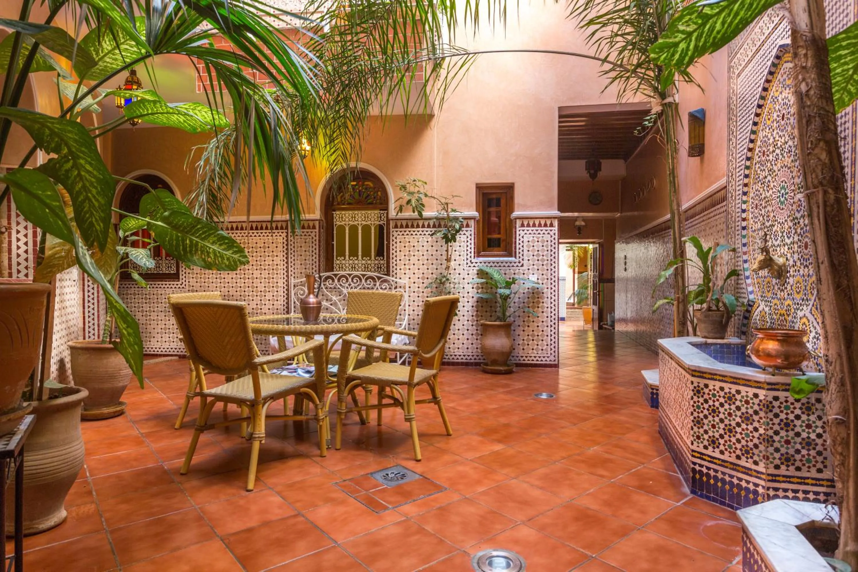 Patio in Hotel Atlas