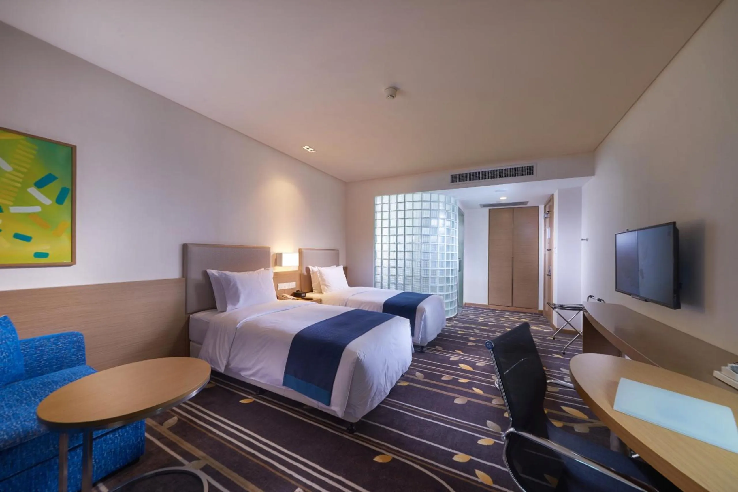 Bedroom, Bed in Holiday Inn Express Chongqing University Town by IHG