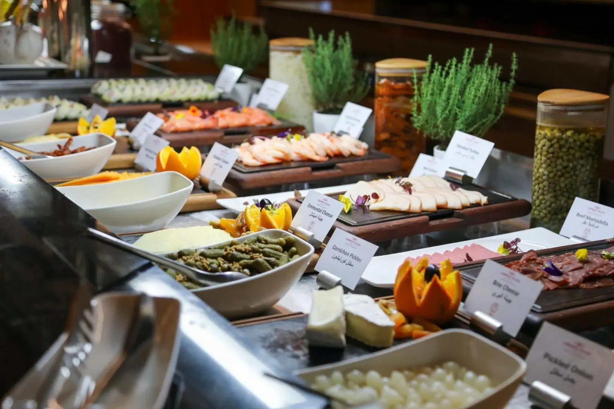 Restaurant/places to eat in Crowne Plaza Kuwait Al Thuraya City by IHG Restaurant/places to eat in Crowne Plaza Kuwait Al Thuraya City by IHG