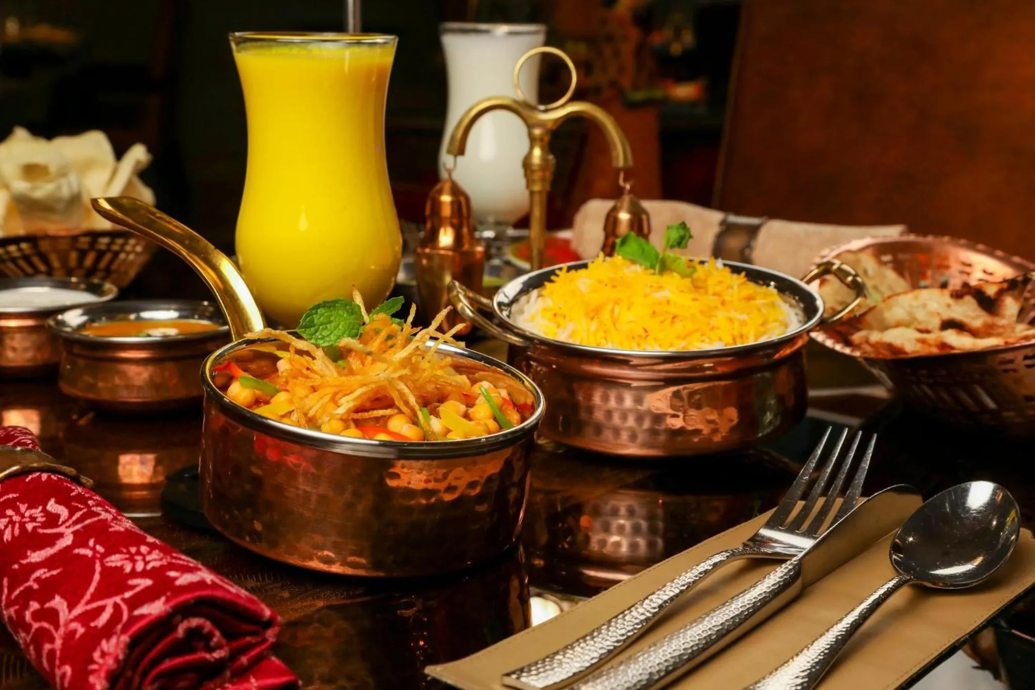 Restaurant/places to eat in Crowne Plaza Kuwait Al Thuraya City by IHG