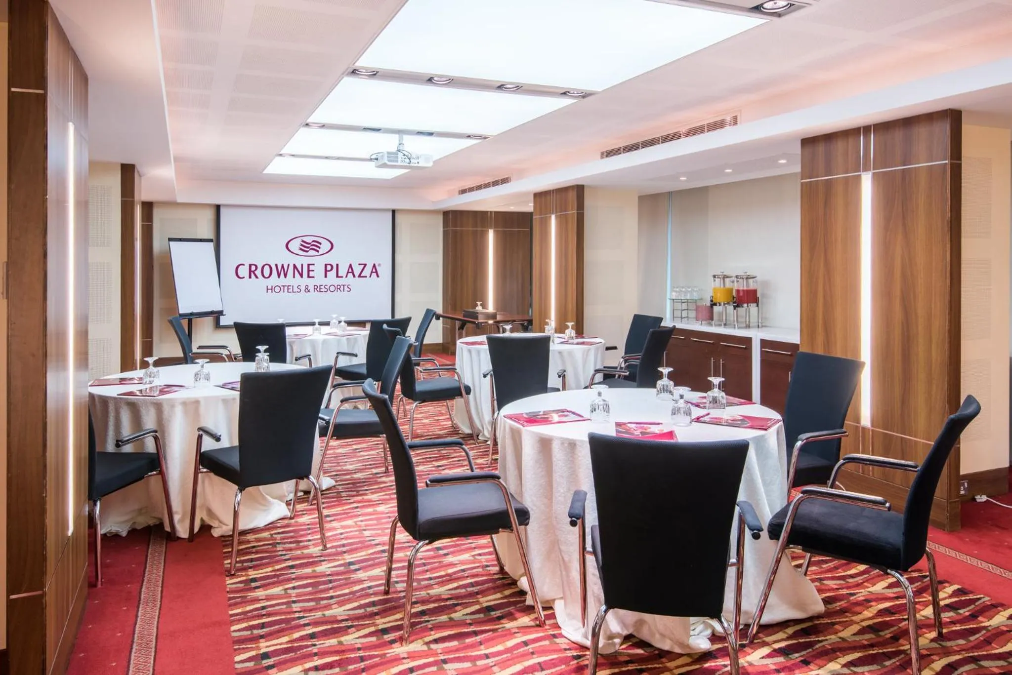 Meeting/conference room in Crowne Plaza Kuwait Al Thuraya City by IHG
